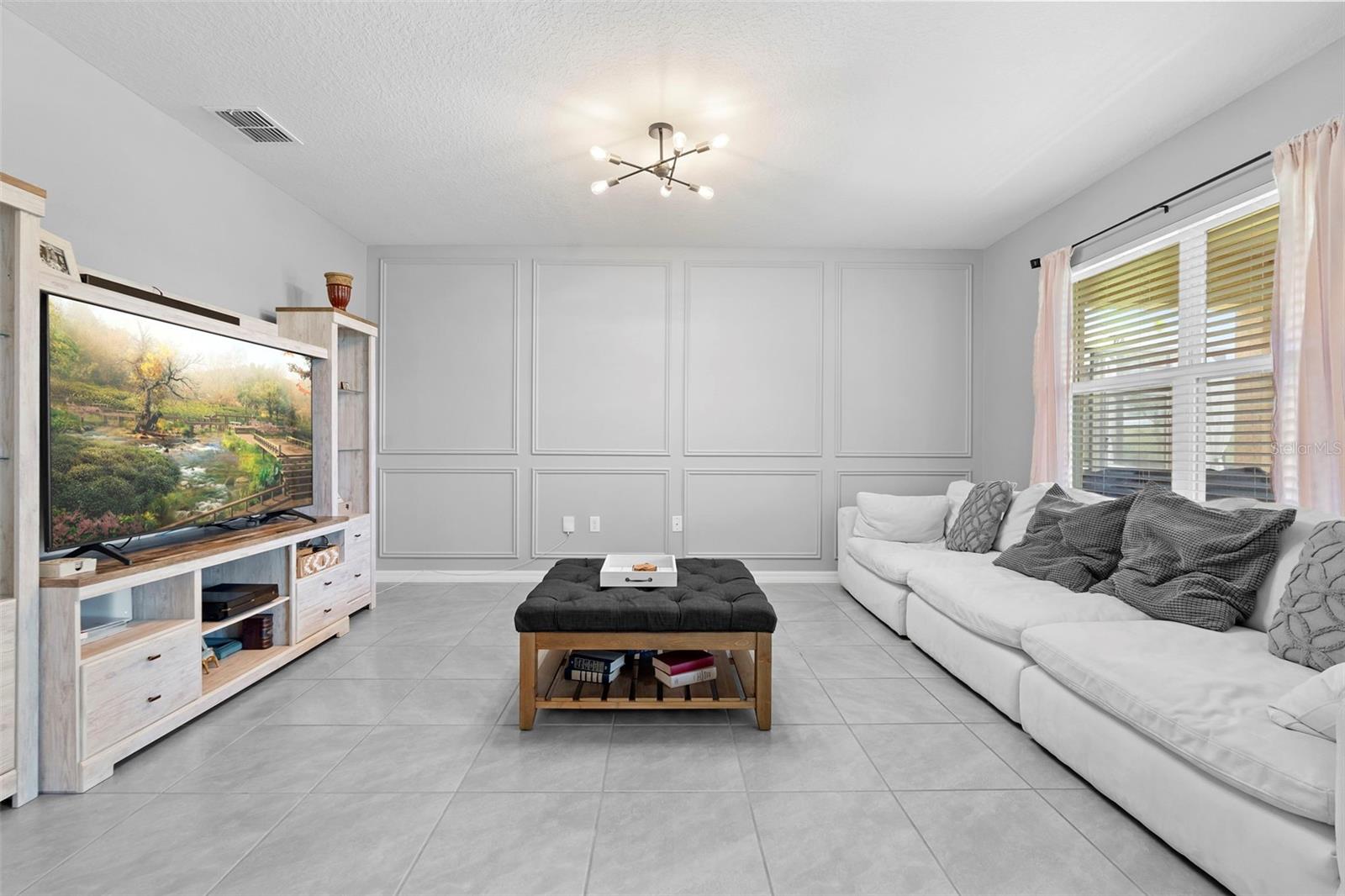 Image 10 of 43 For 603 Lazio Circle