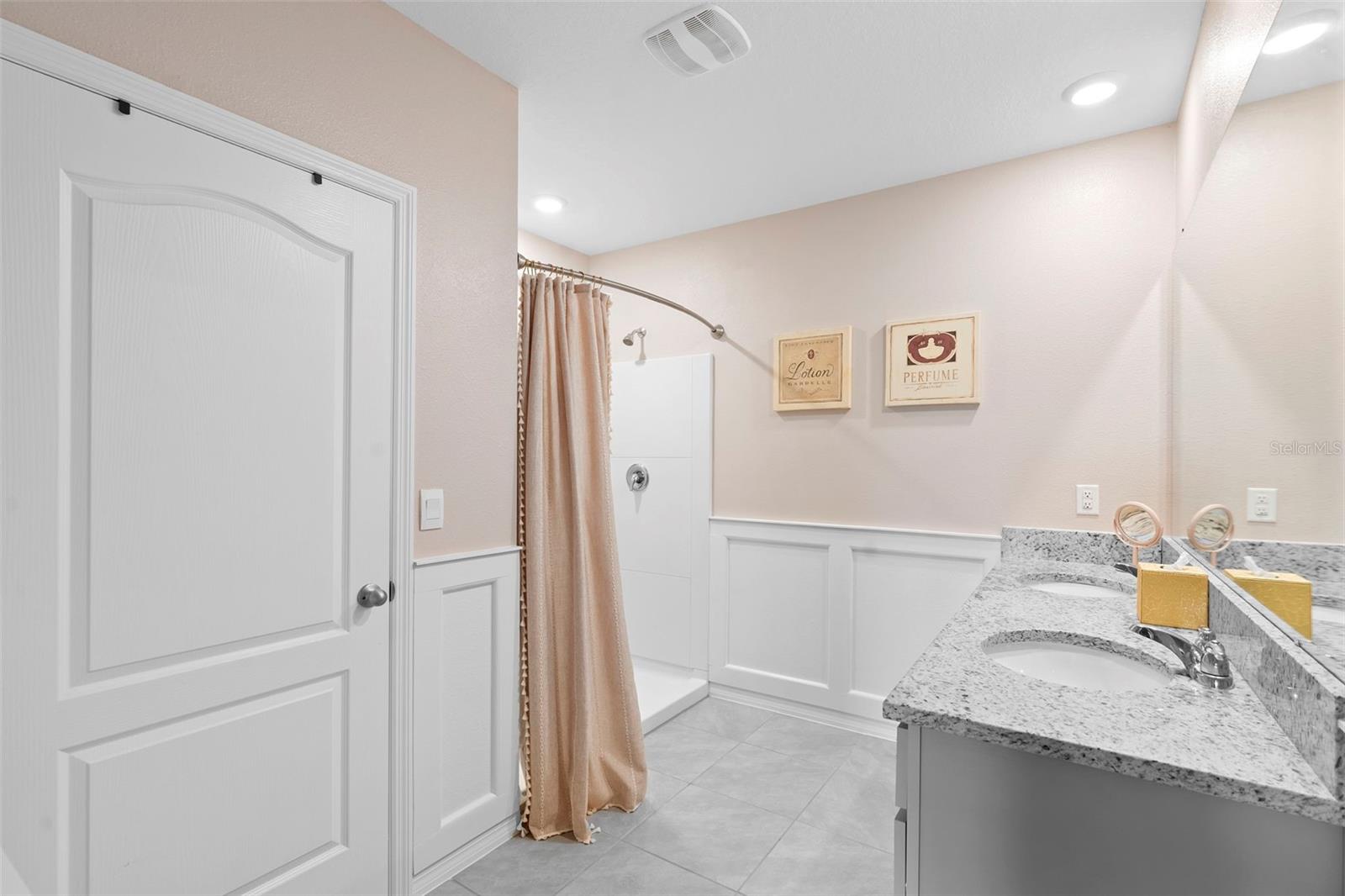 Image 16 of 43 For 603 Lazio Circle