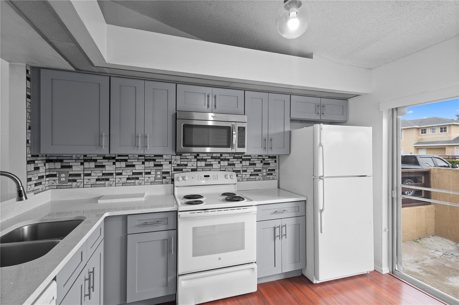 Image 7 of 40 For 3125 Sandy Shore Lane
