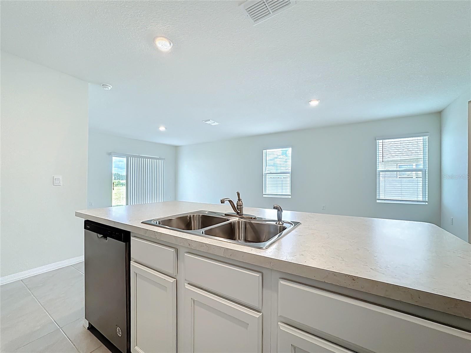 Image 11 of 49 For 2692 Reddish Egret Bend