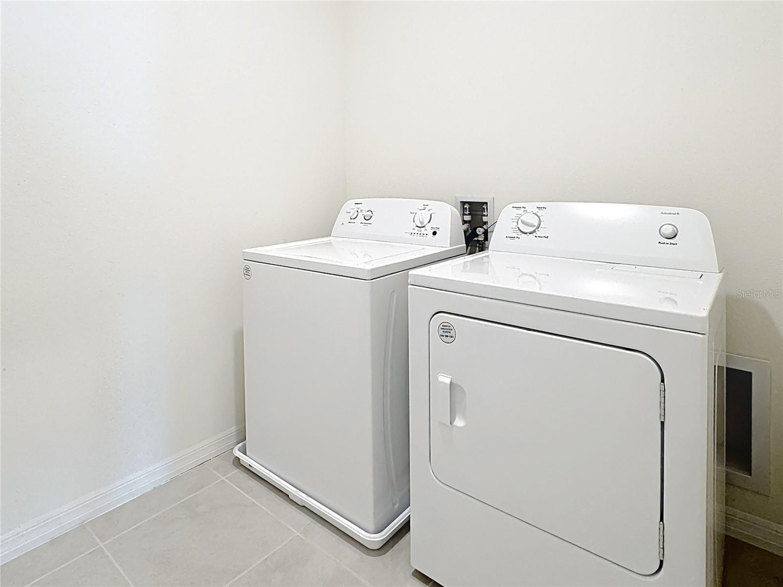 Image 27 of 49 For 2692 Reddish Egret Bend