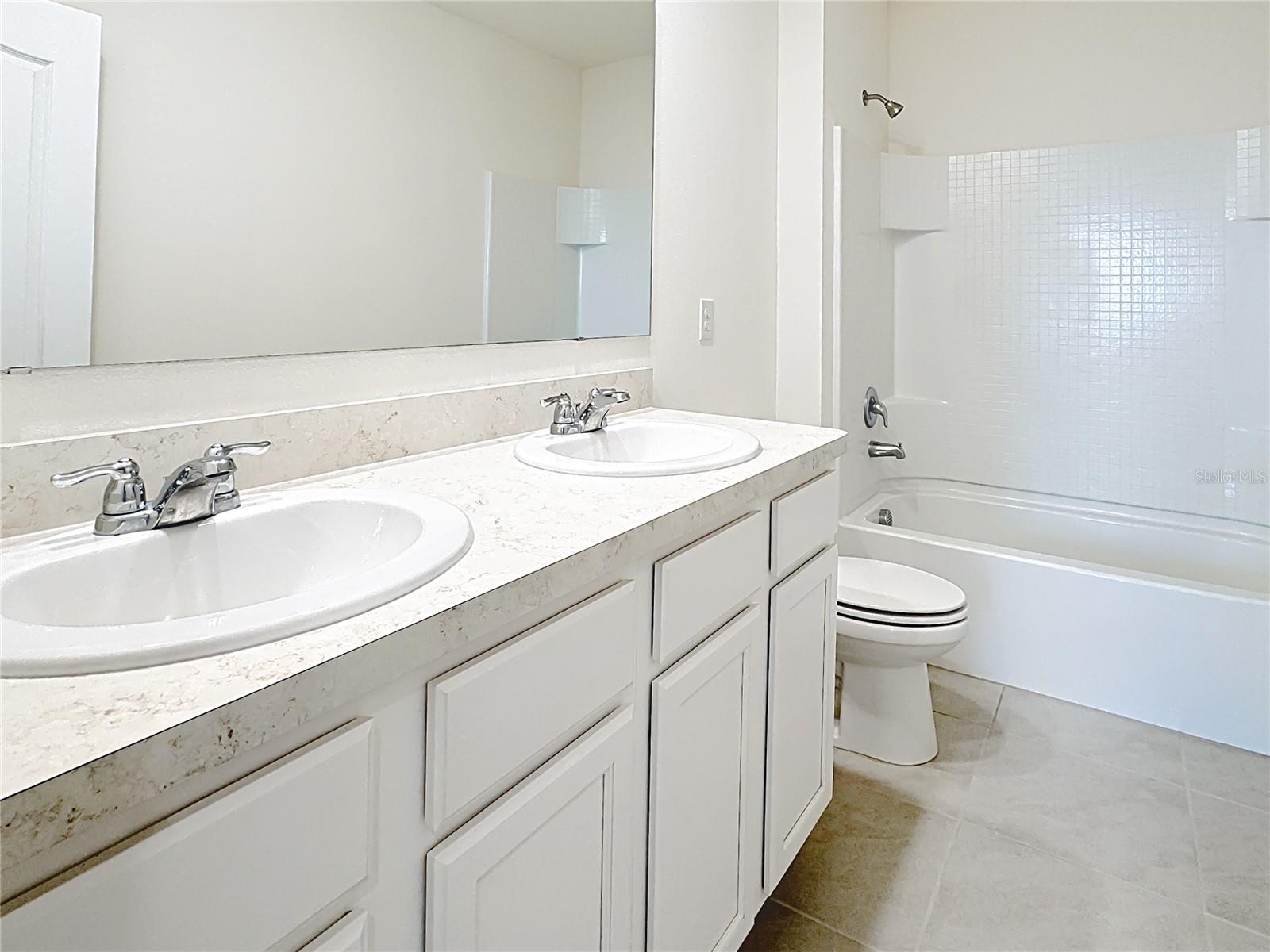 Image 29 of 49 For 2692 Reddish Egret Bend