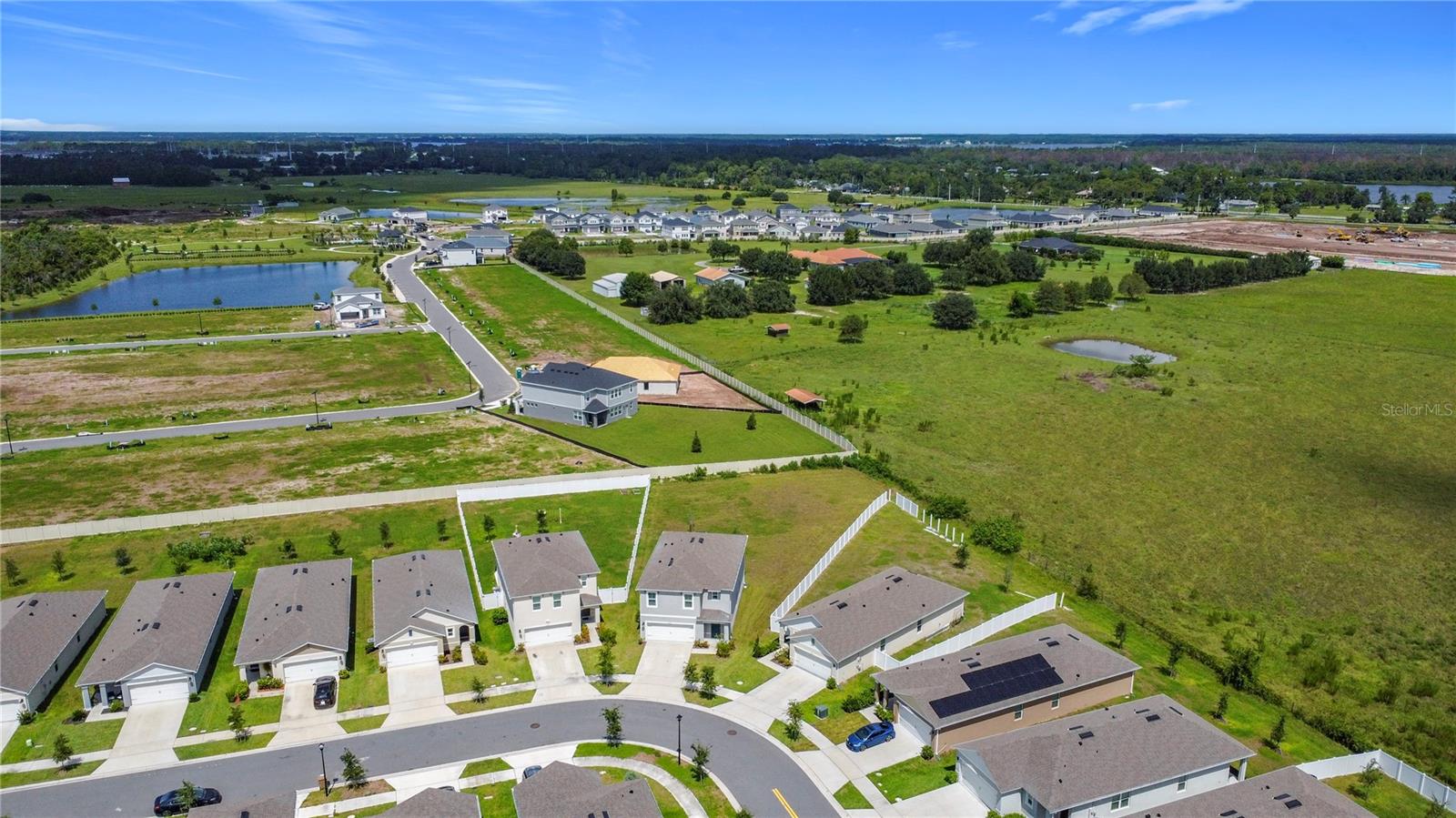 Image 37 of 49 For 2692 Reddish Egret Bend