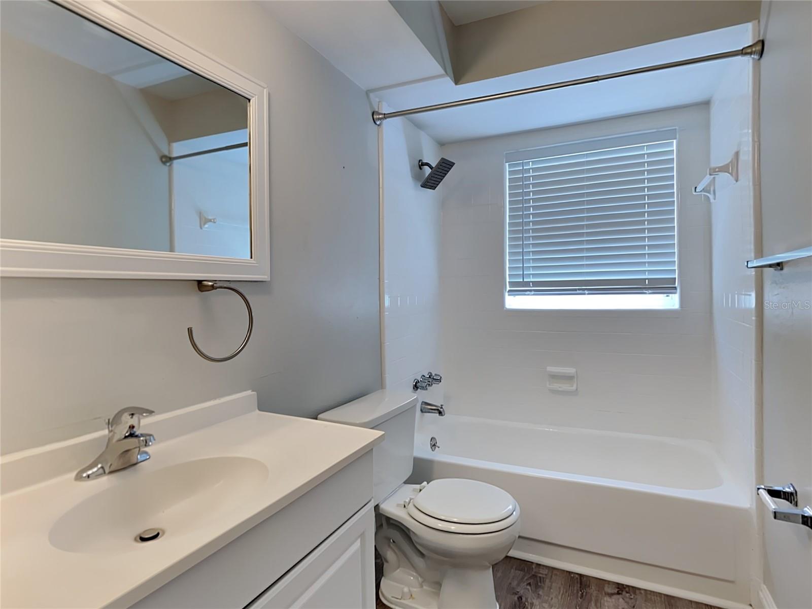 Image 10 of 12 For 15117 Avalon Avenue B