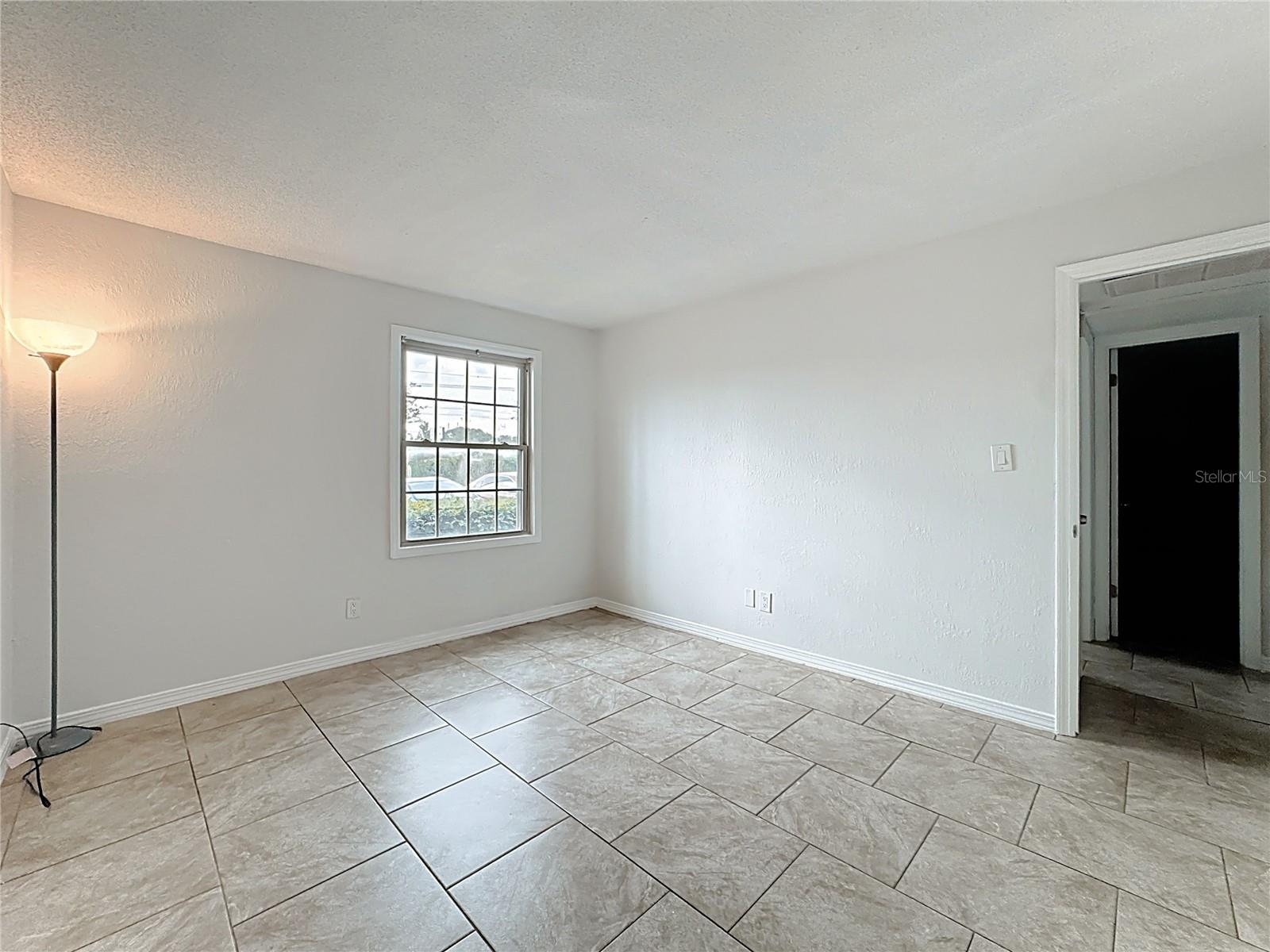 Image 12 of 24 For 200 Georgetown Drive C