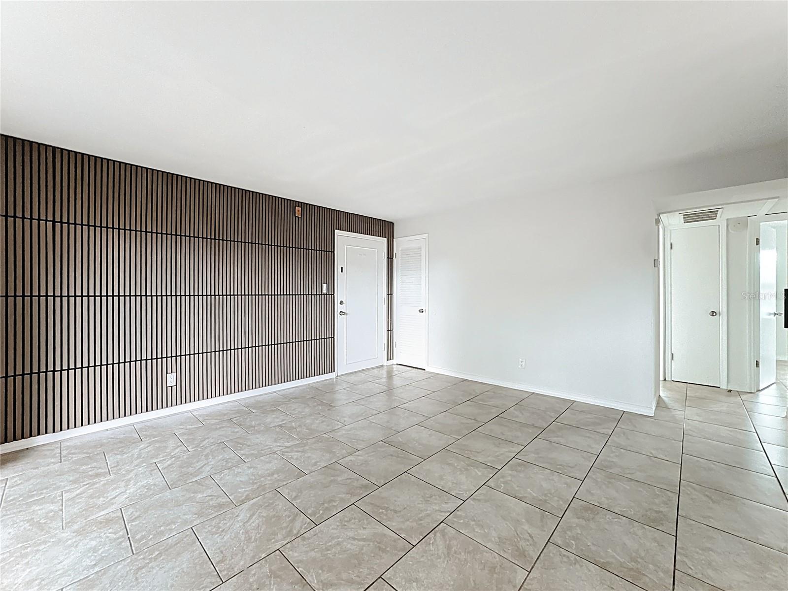 Image 4 of 24 For 200 Georgetown Drive C