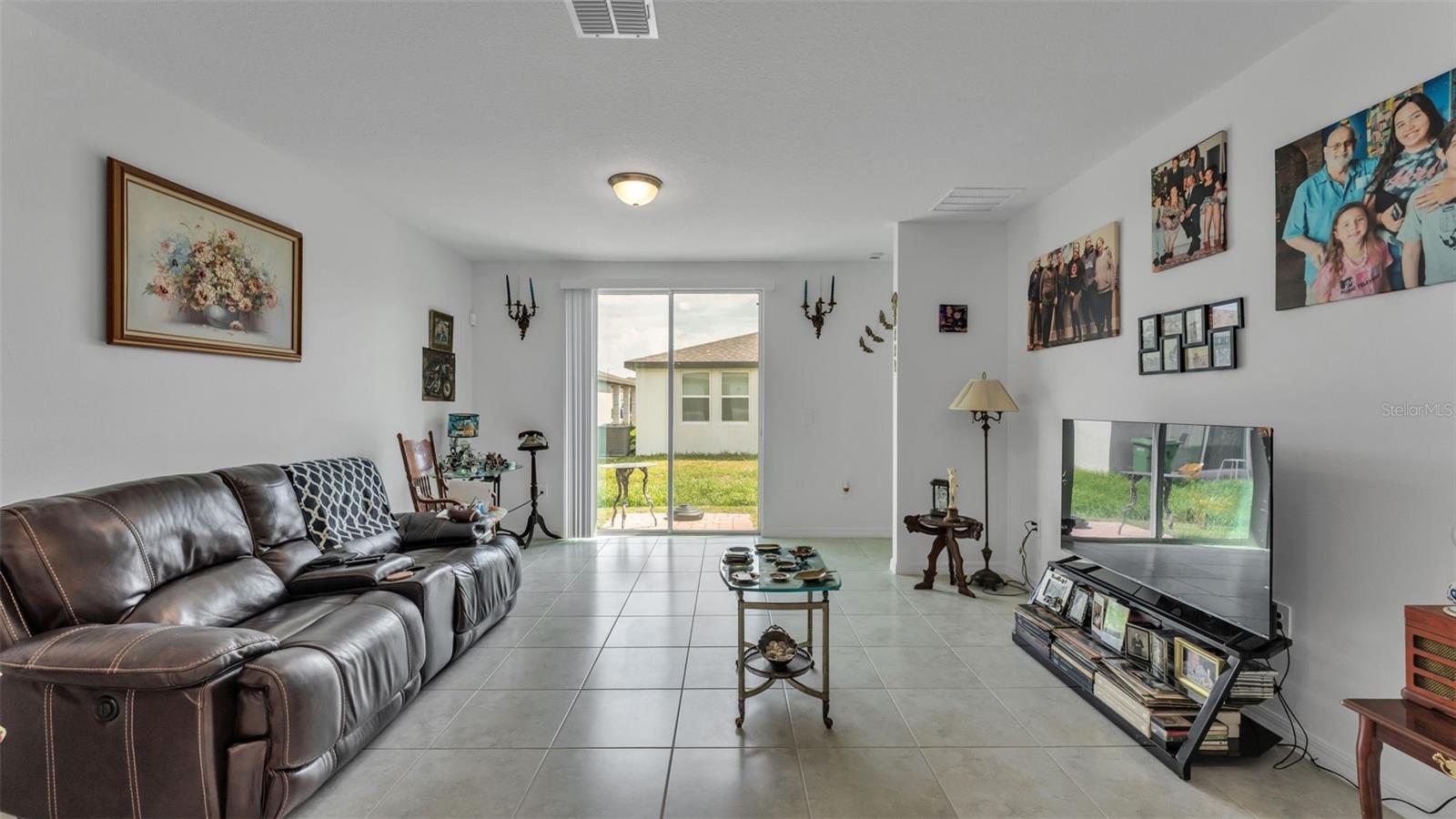 Image 6 of 22 For 3832 Giorgio Drive