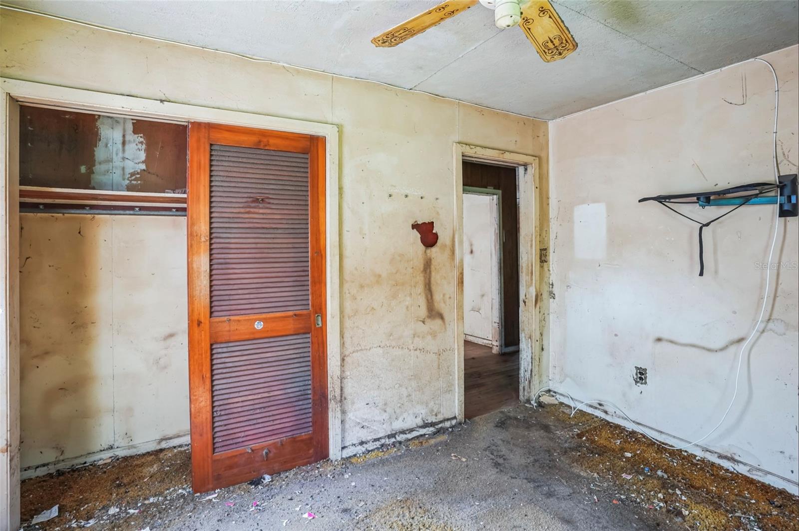 Image 24 of 33 For 4324 Grove View Avenue