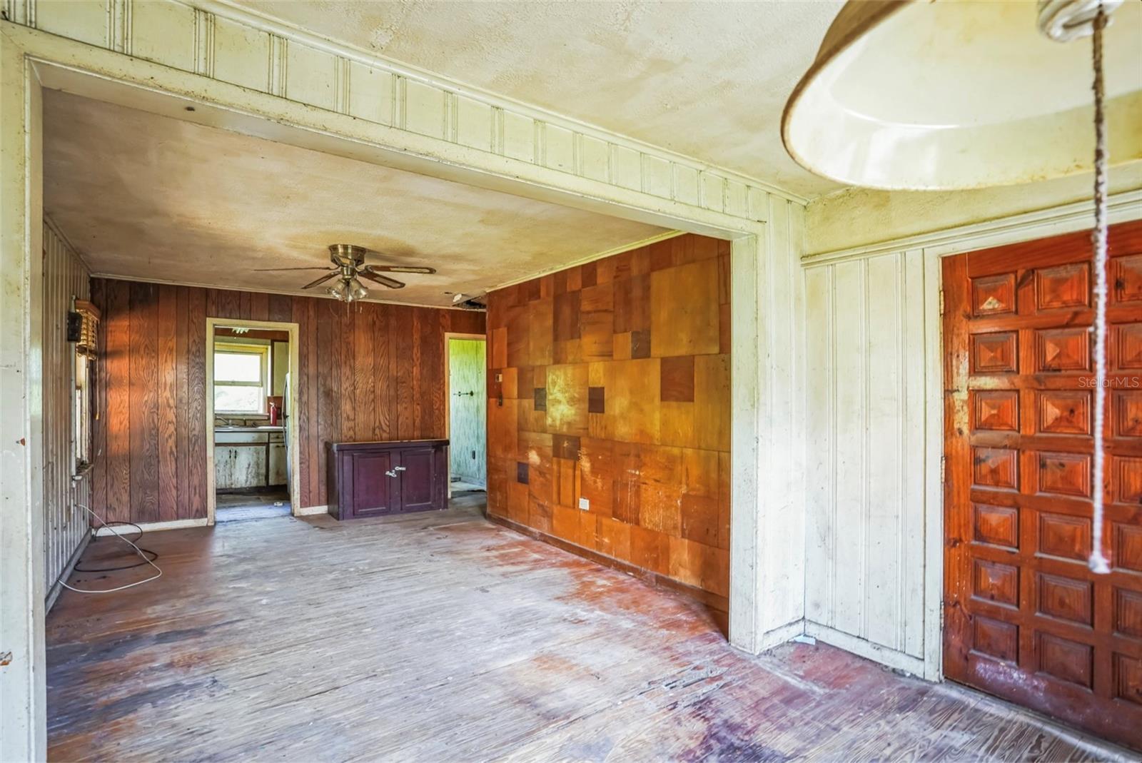 Image 9 of 33 For 4324 Grove View Avenue