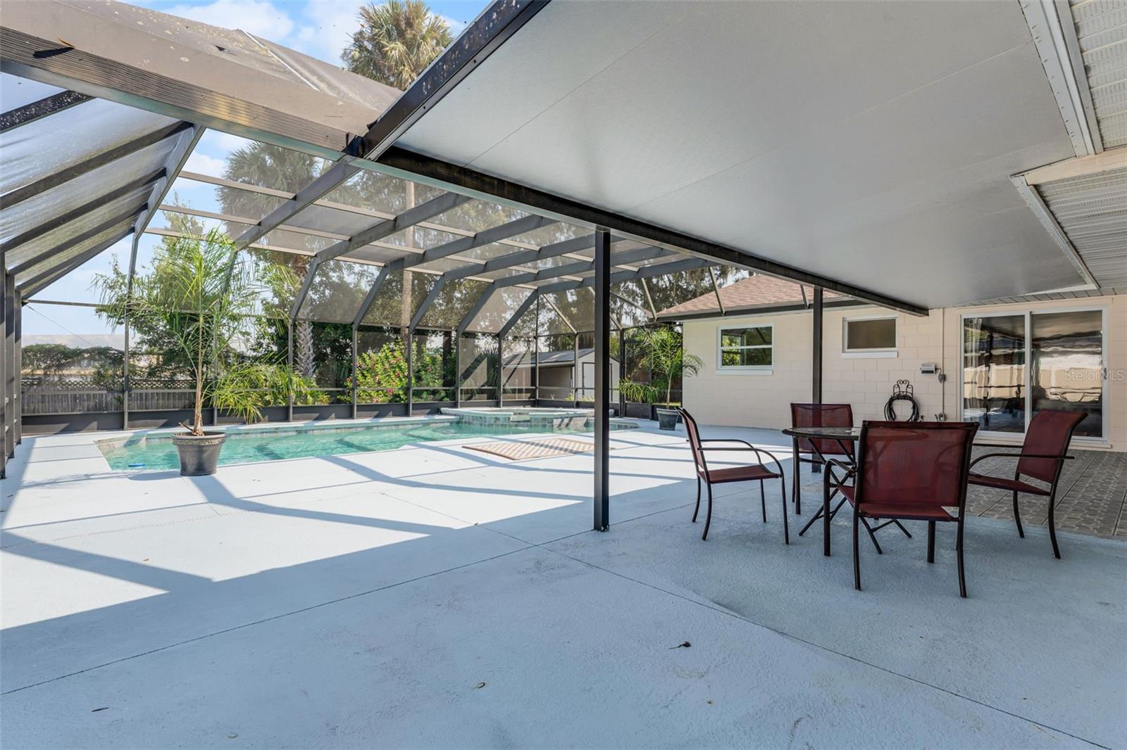 Image 21 of 33 For 1007 Crescent Parkway