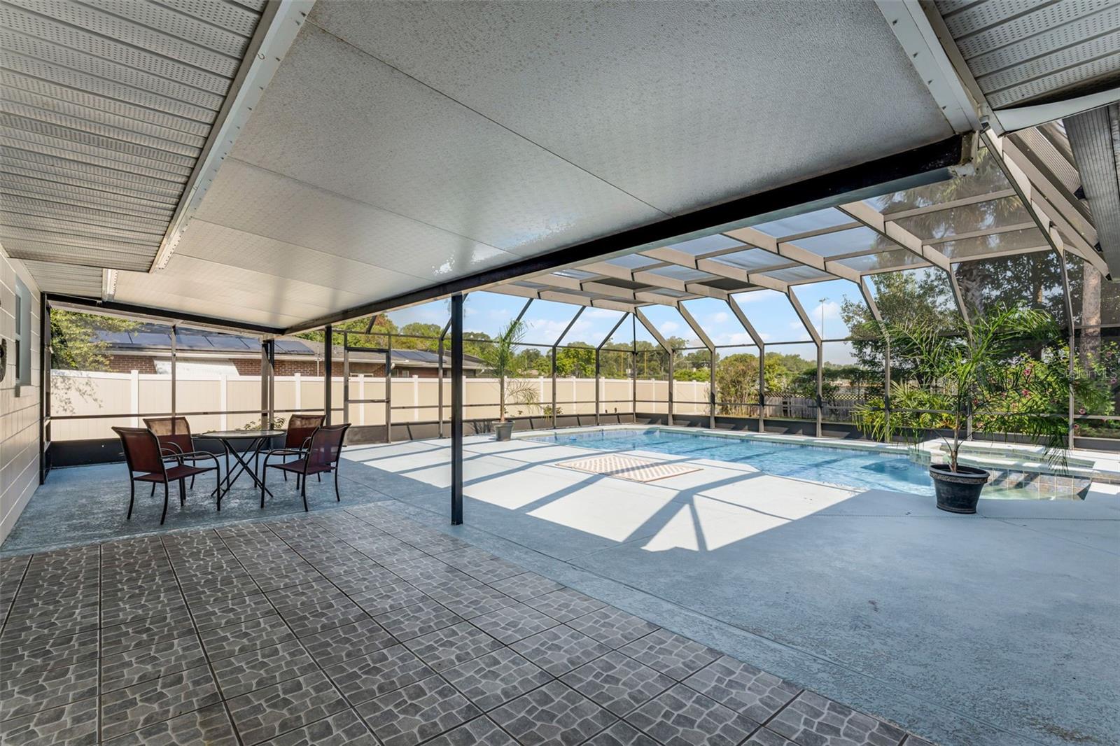 Image 22 of 33 For 1007 Crescent Parkway