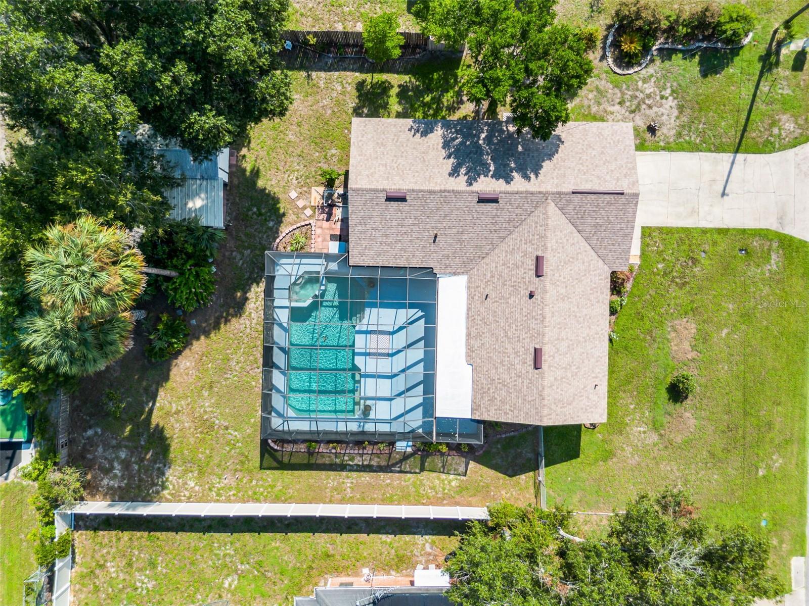 Image 28 of 33 For 1007 Crescent Parkway