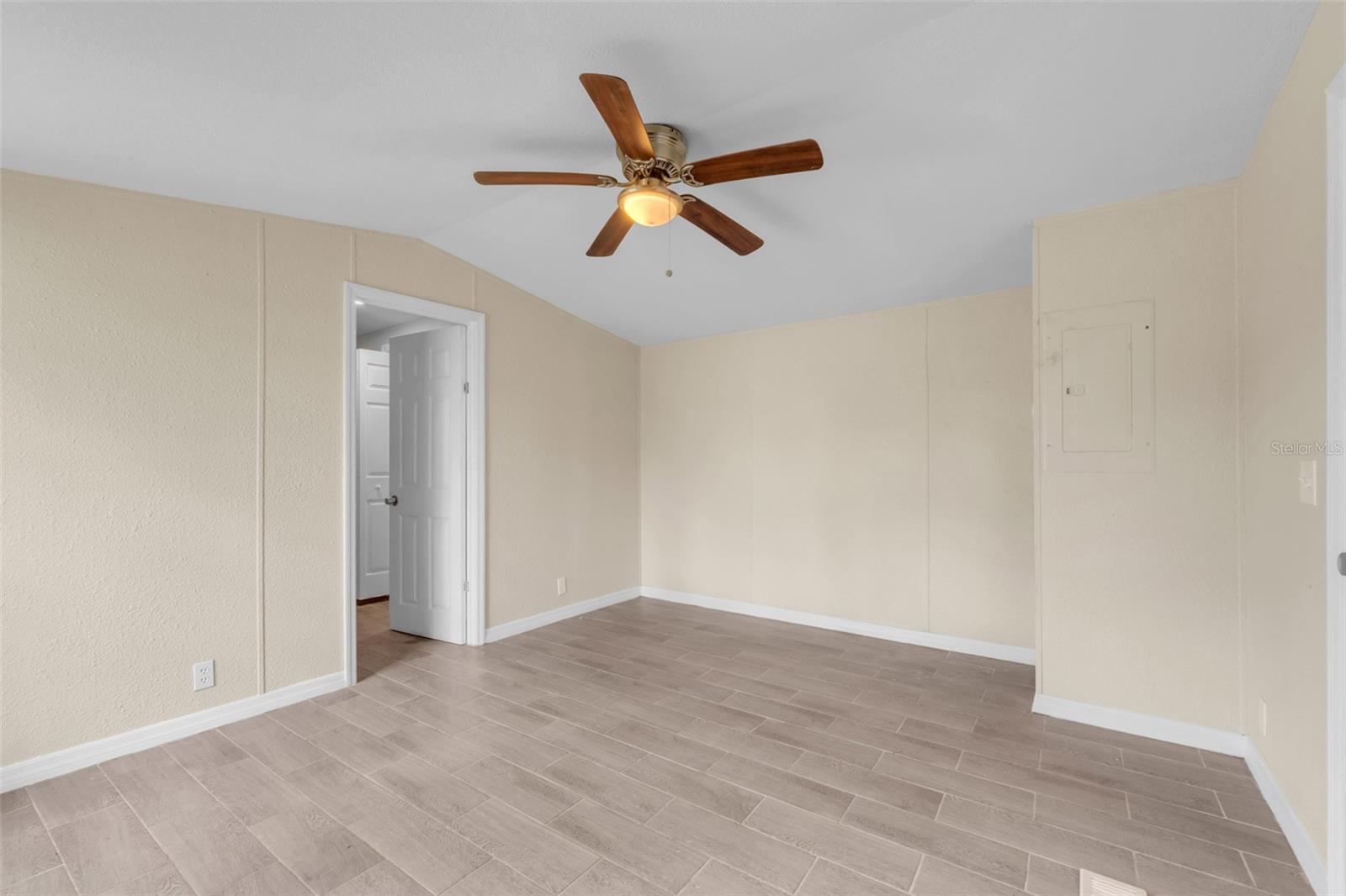 Image 13 of 20 For 3705 Appaloosa Road