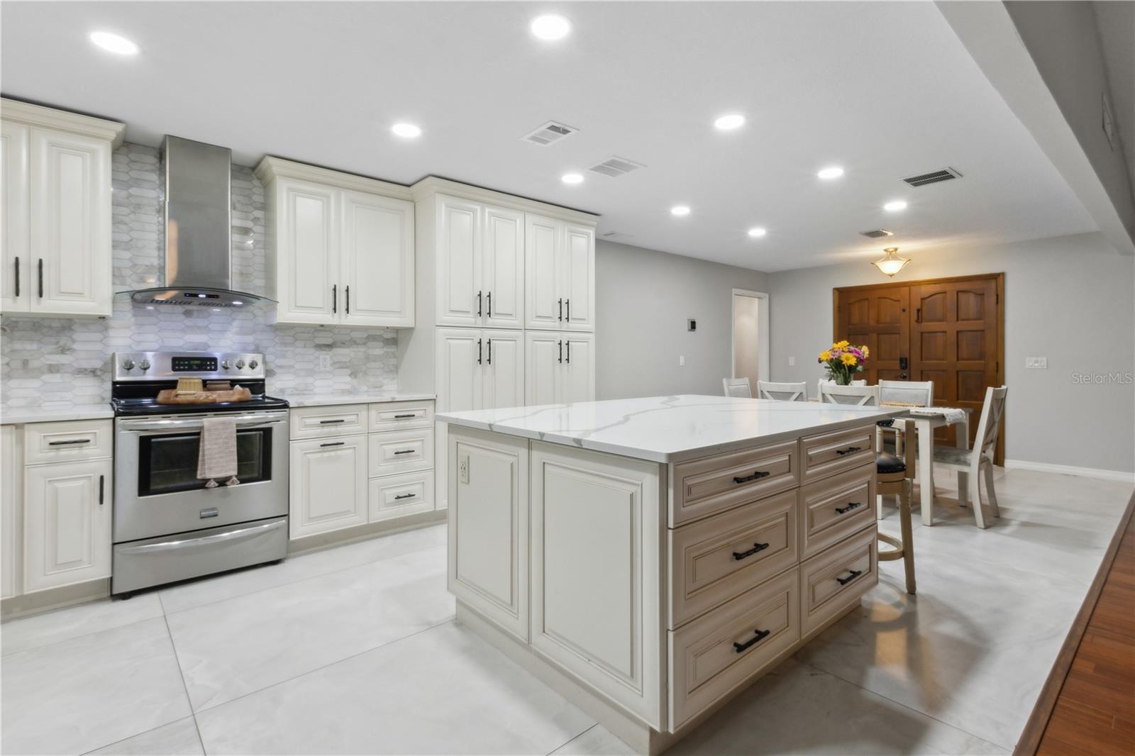 Image 19 of 74 For 1226 Foxtree Trail