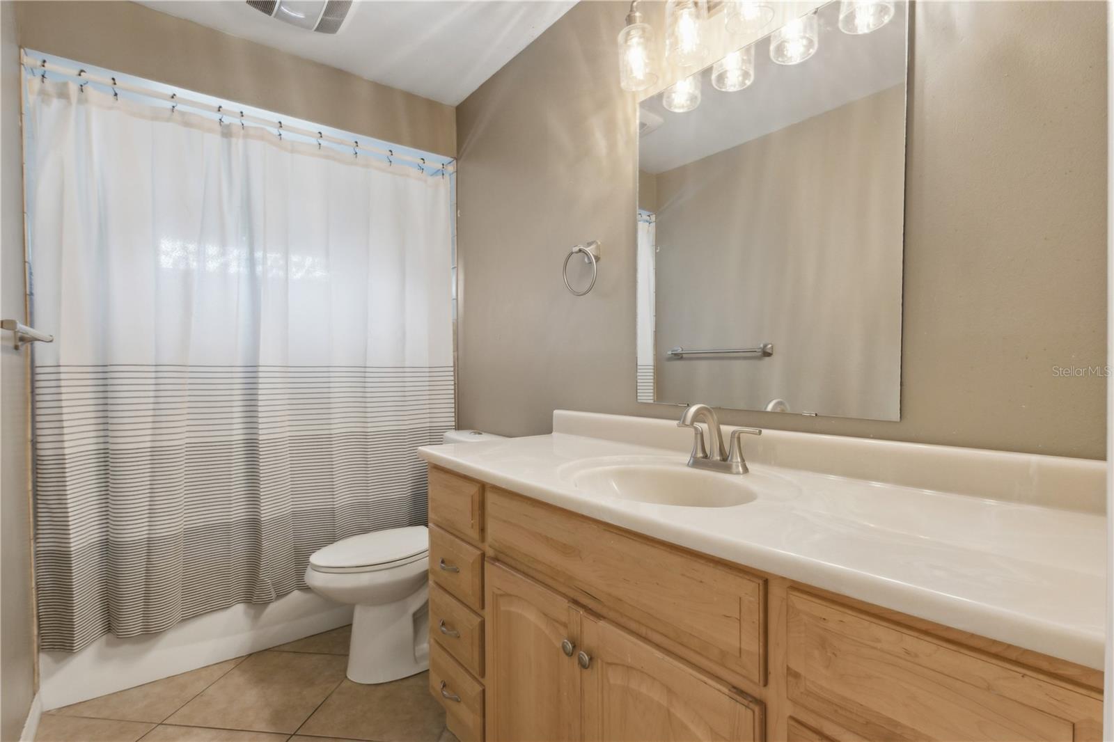 Image 37 of 74 For 1226 Foxtree Trail