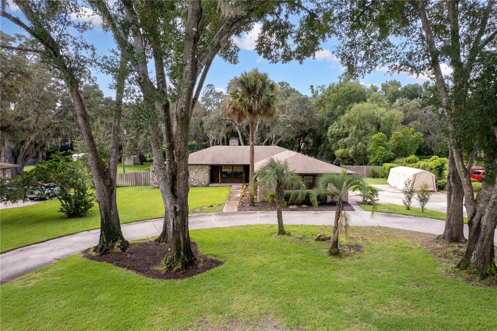 Image 5 of 74 For 1226 Foxtree Trail