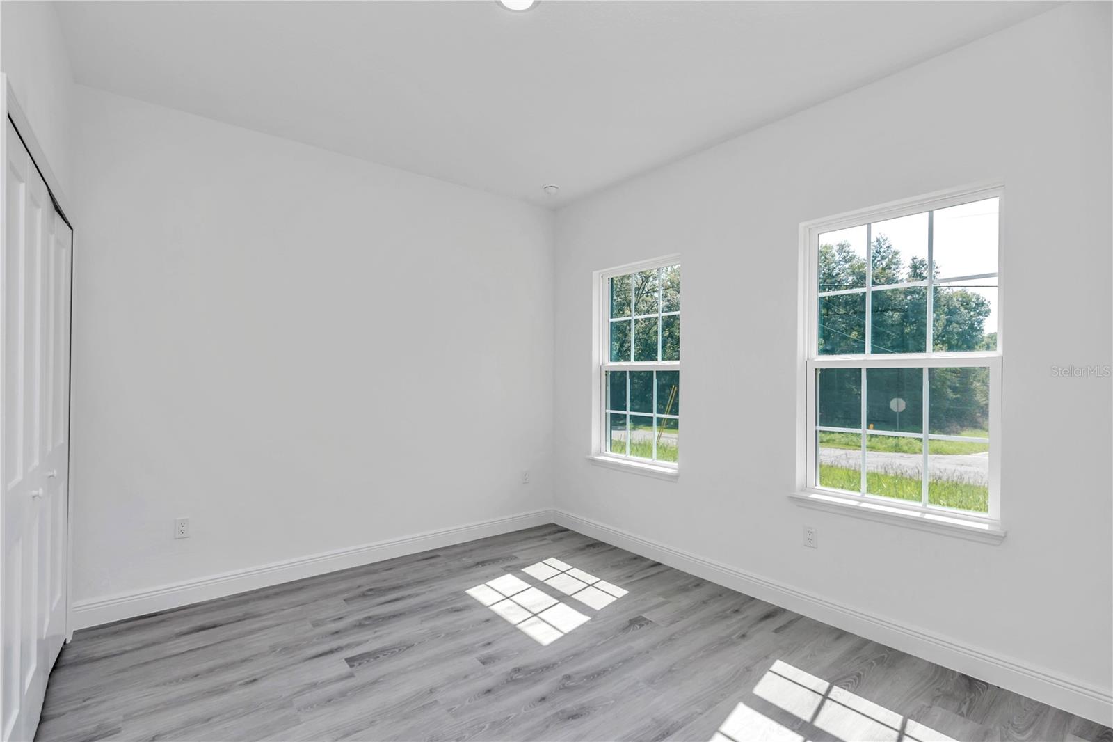 Listing photo id 34 for 9311 Sherman Drive