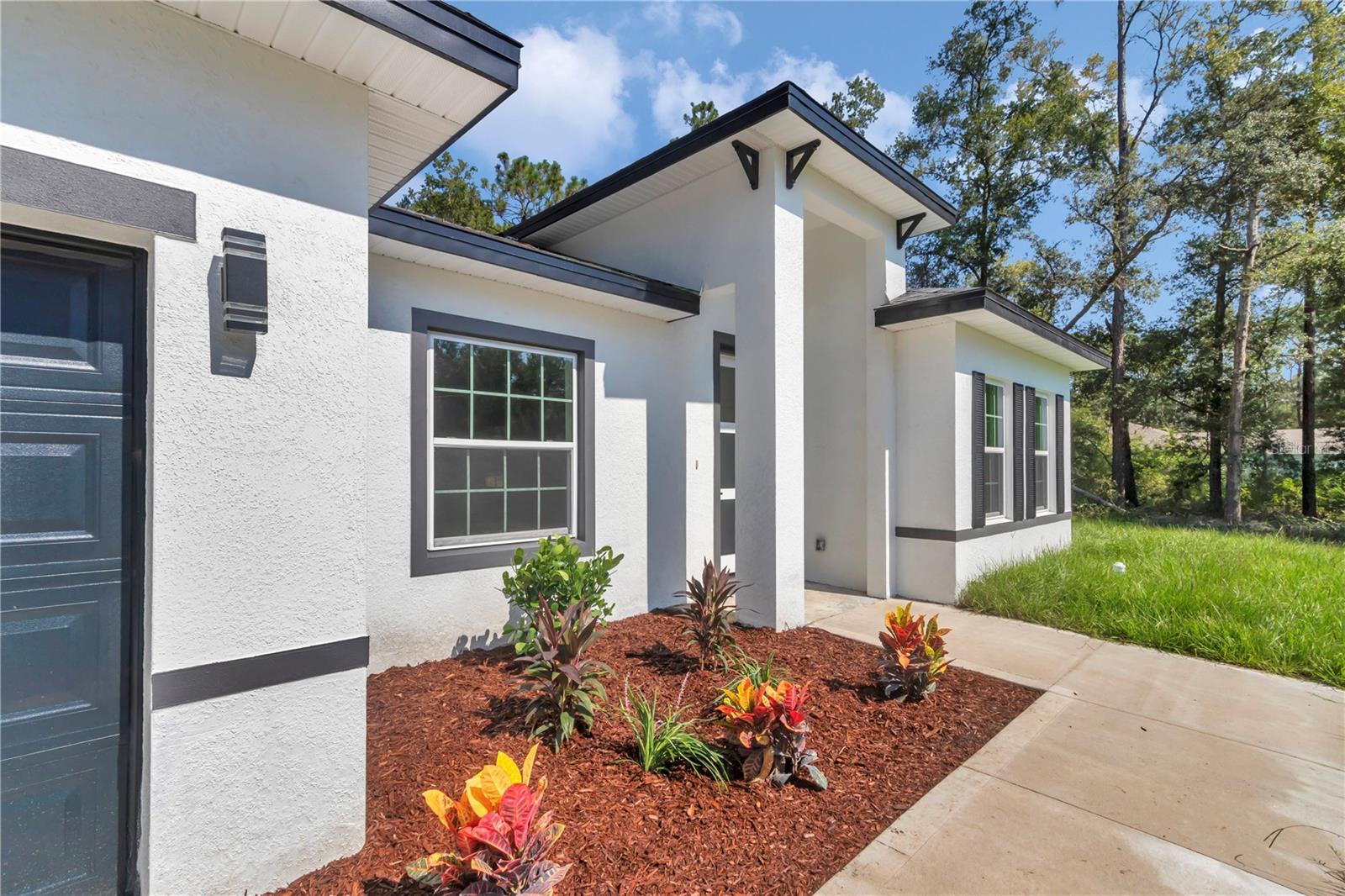 Listing photo id 7 for 9311 Sherman Drive