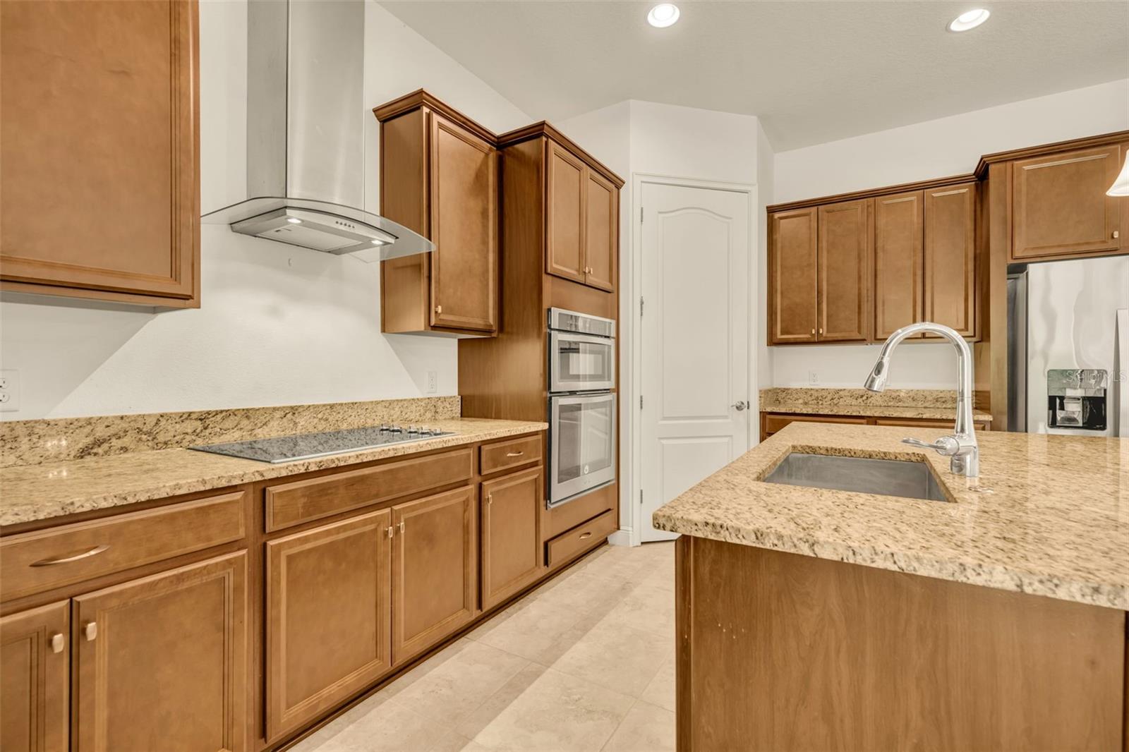 Image 10 of 80 For 14078 Alafaya Oak Bend