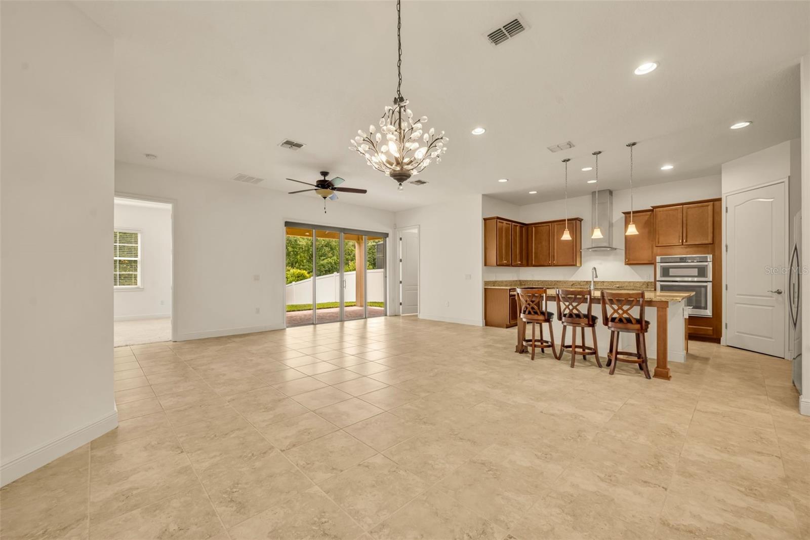 Image 17 of 80 For 14078 Alafaya Oak Bend