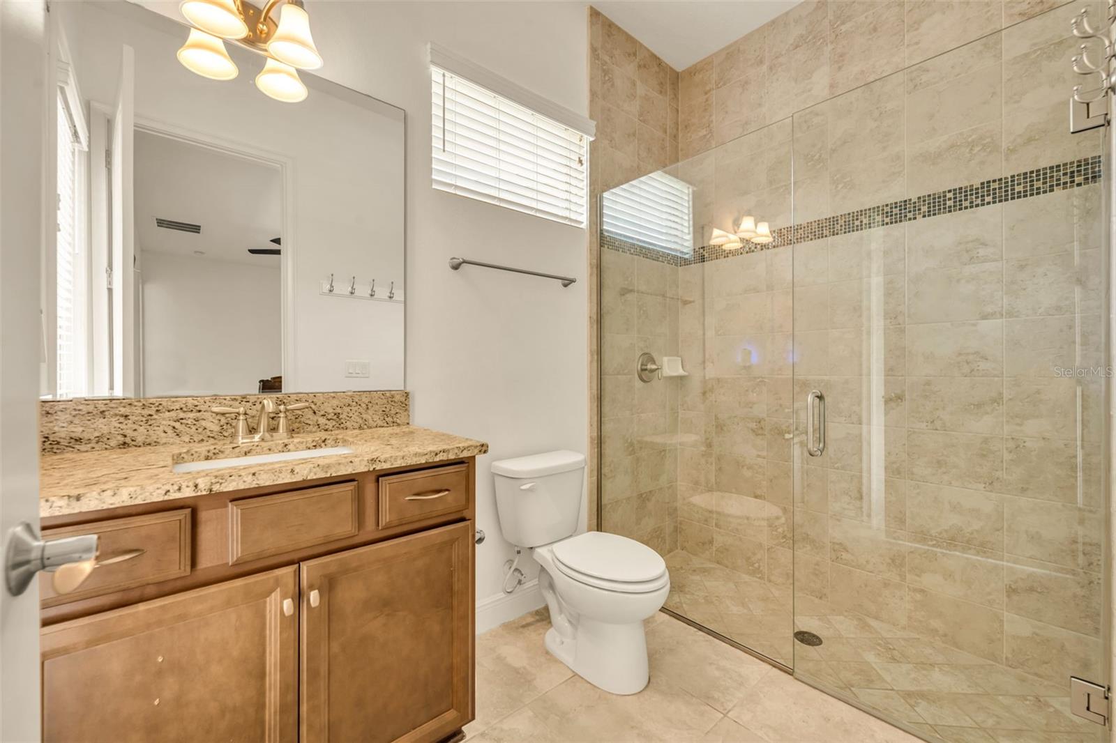 Image 20 of 80 For 14078 Alafaya Oak Bend