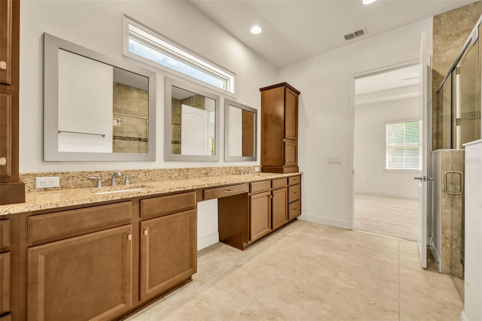 Image 28 of 80 For 14078 Alafaya Oak Bend