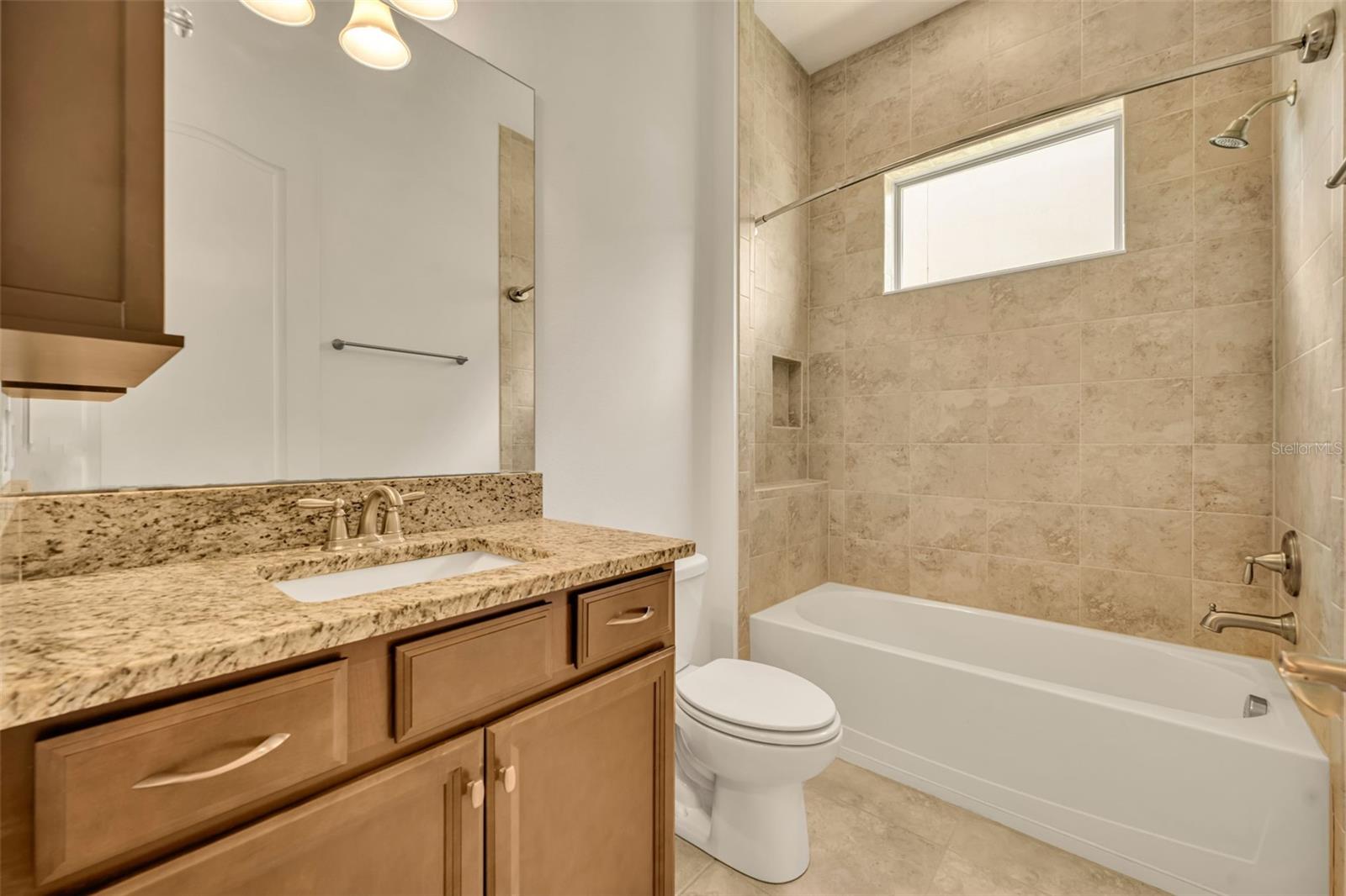 Image 37 of 80 For 14078 Alafaya Oak Bend