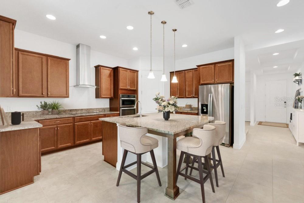 Image 4 of 80 For 14078 Alafaya Oak Bend