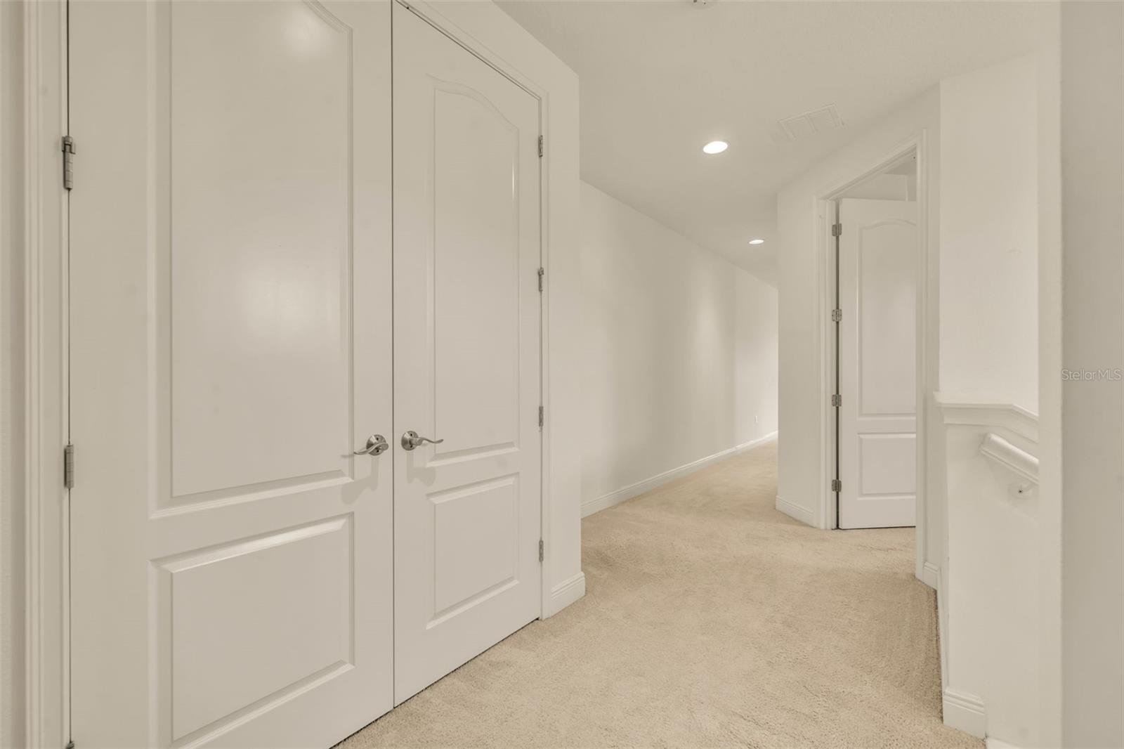 Image 40 of 80 For 14078 Alafaya Oak Bend