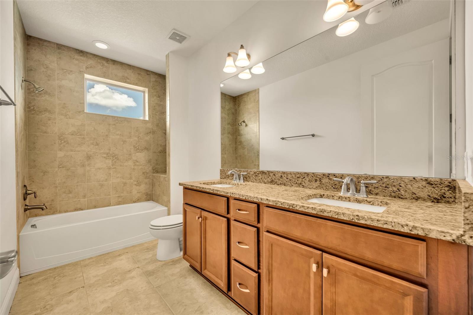 Image 49 of 80 For 14078 Alafaya Oak Bend