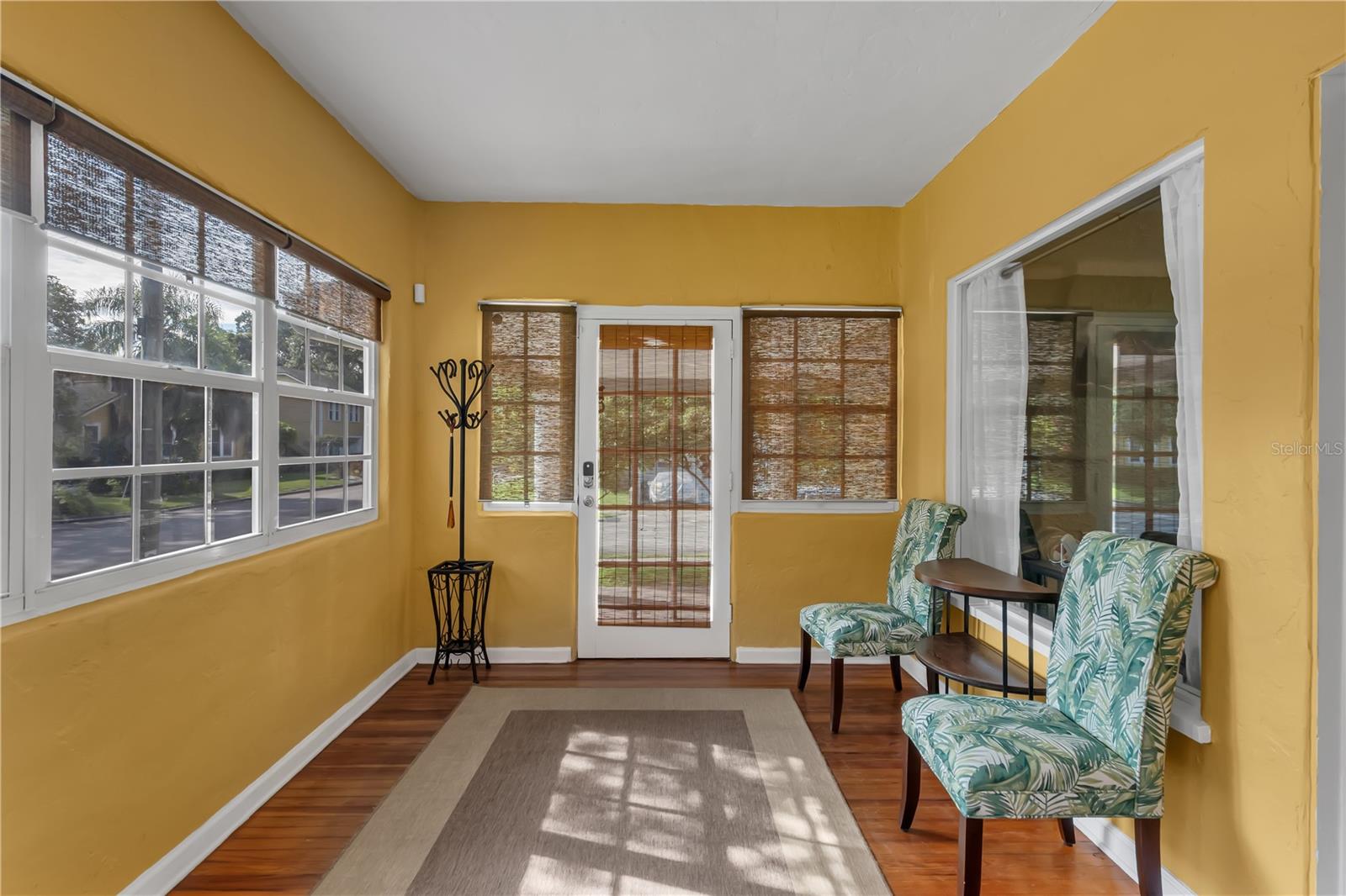 Image 14 of 45 For 1837 Illinois Street