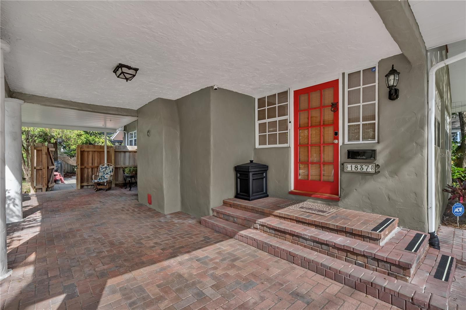 Image 37 of 45 For 1837 Illinois Street