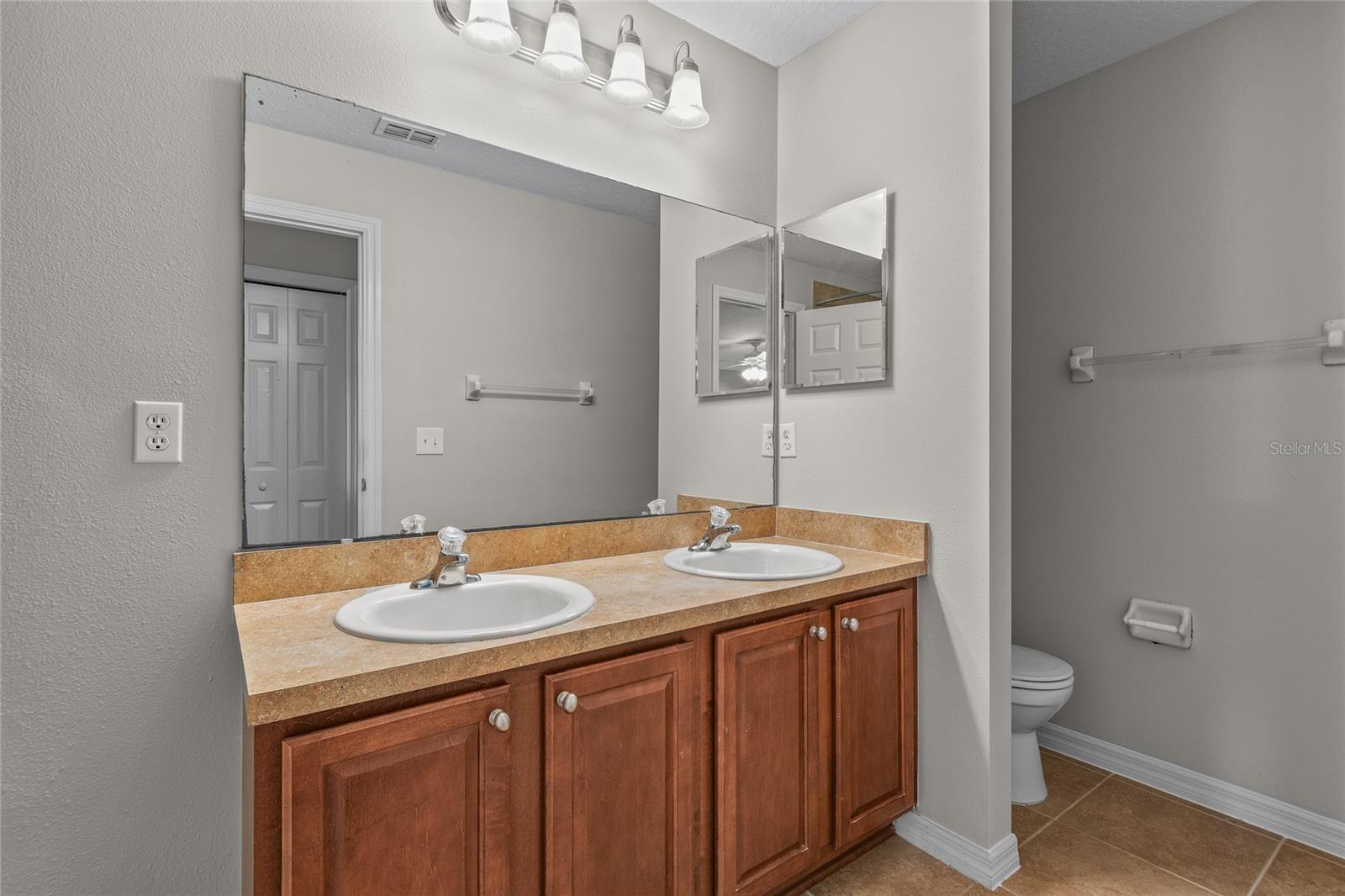Image 10 of 16 For 2309 Norwood Place