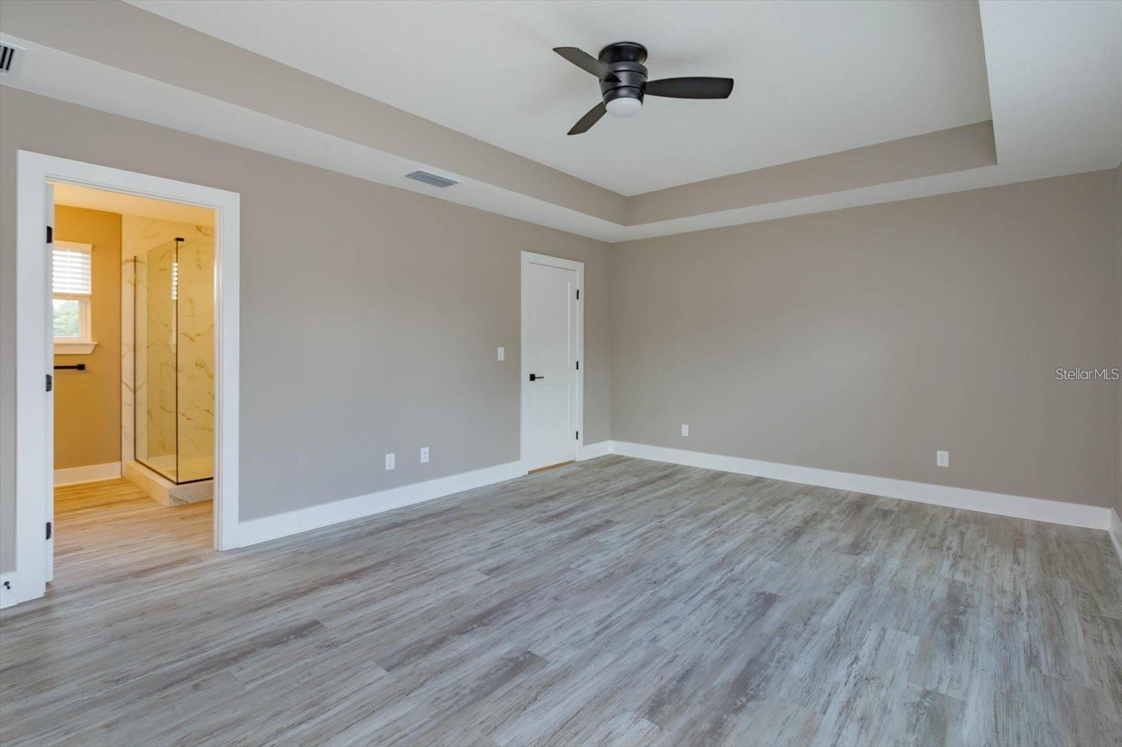 Image 16 of 28 For 1340 Crystal Lake Avenue E