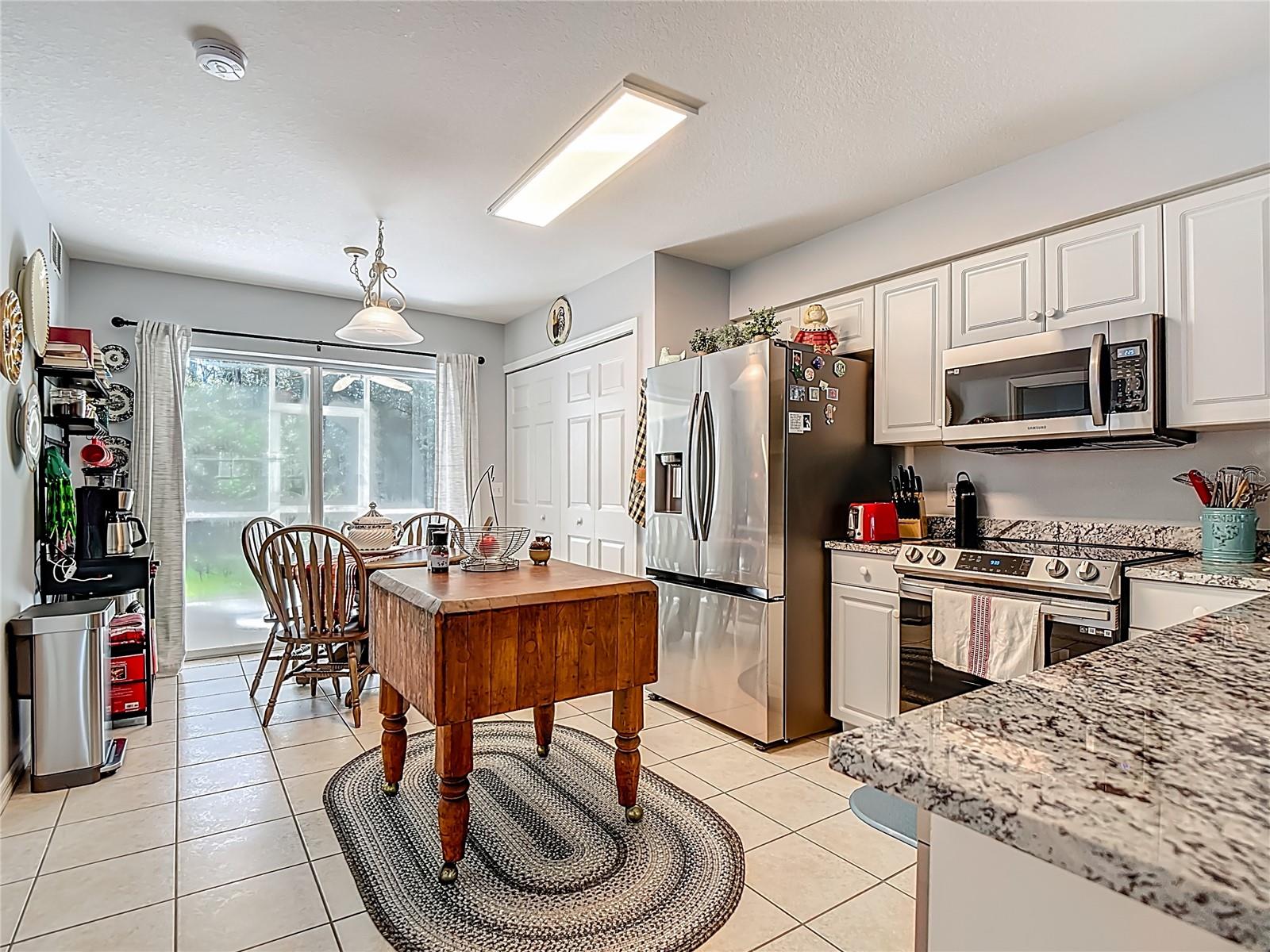 Image 20 of 61 For 25735 Lake Amelia Way 103