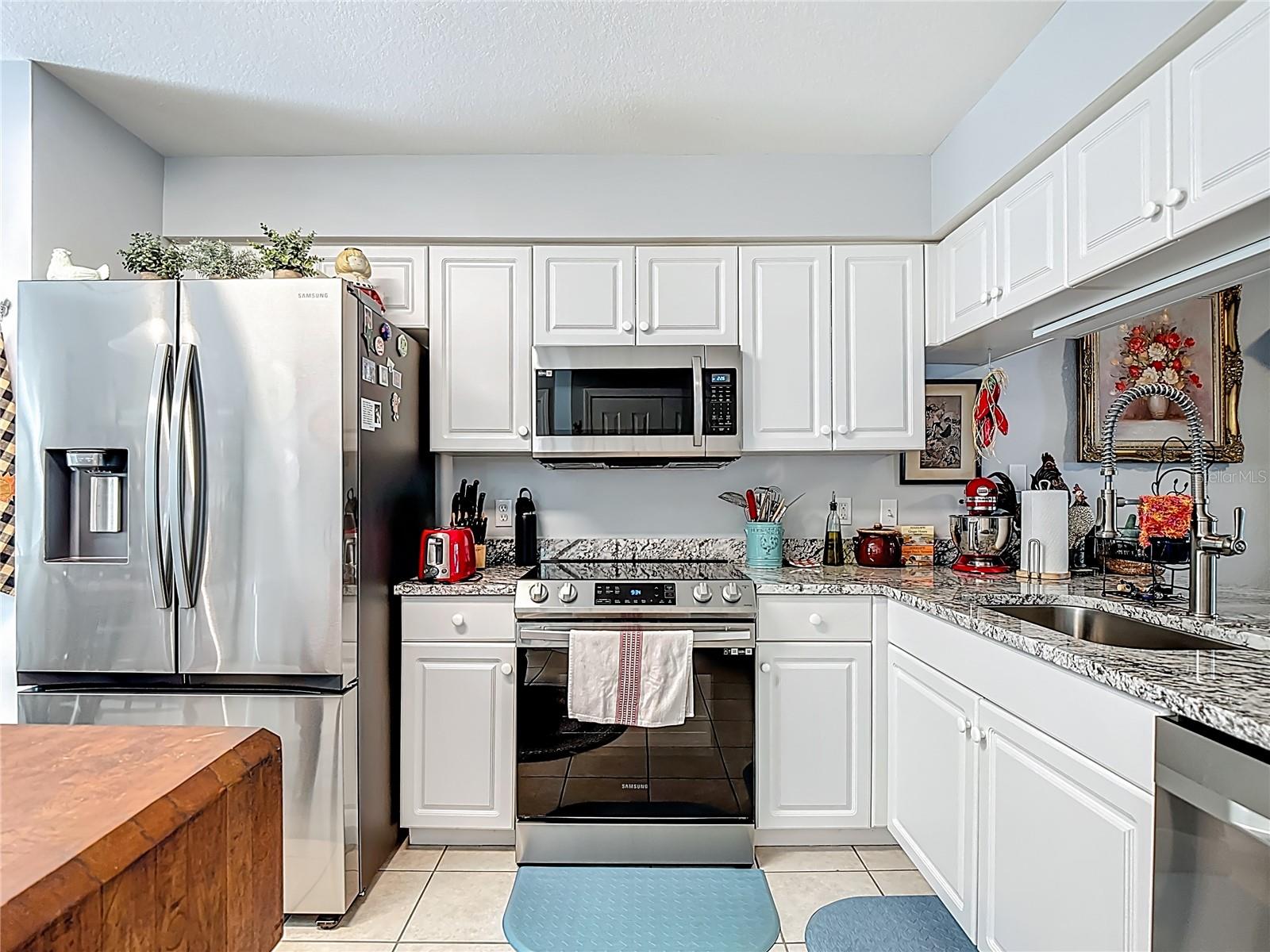 Image 21 of 61 For 25735 Lake Amelia Way 103