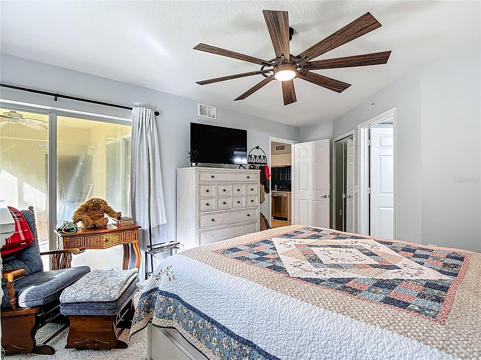 Image 28 of 61 For 25735 Lake Amelia Way 103