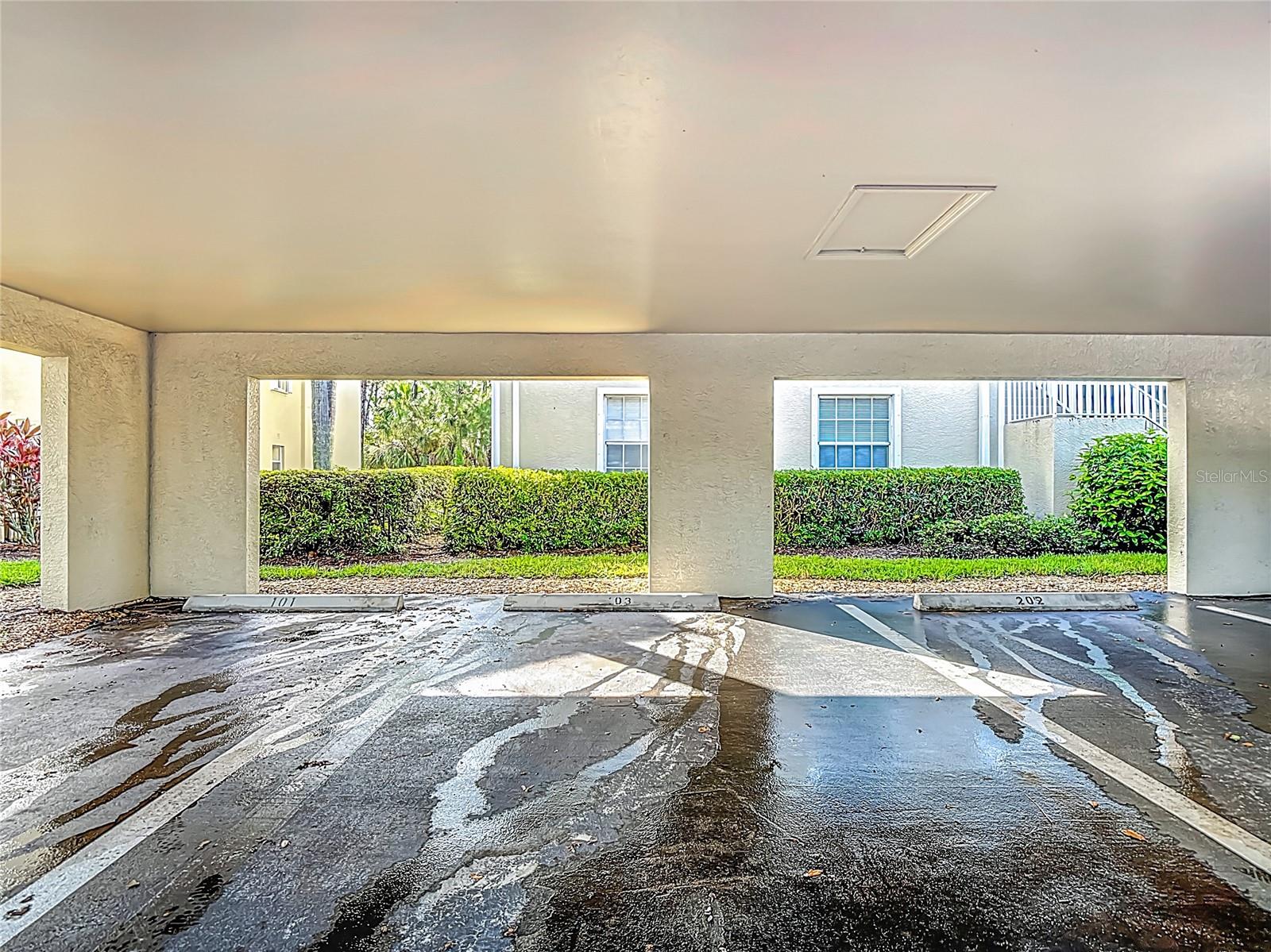 Image 3 of 61 For 25735 Lake Amelia Way 103