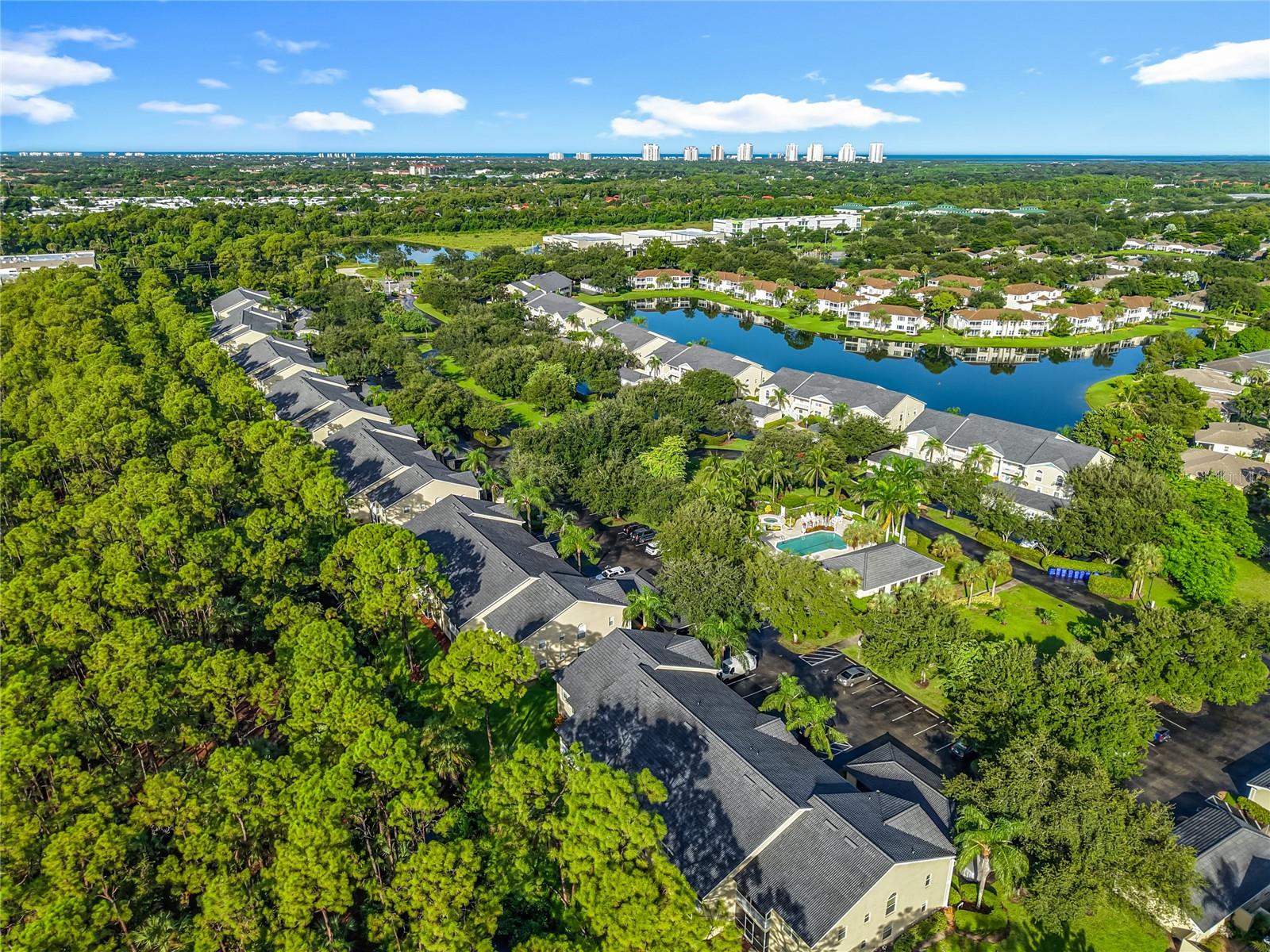 Image 43 of 61 For 25735 Lake Amelia Way 103