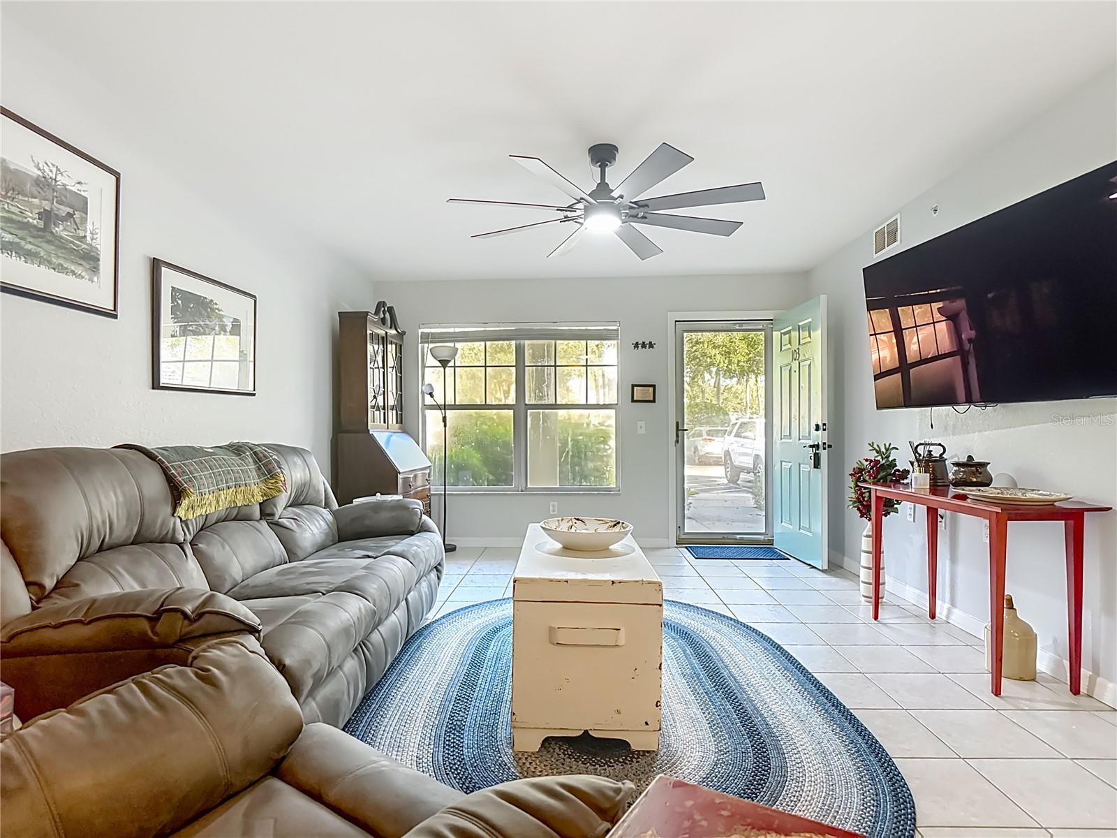 Image 9 of 61 For 25735 Lake Amelia Way 103