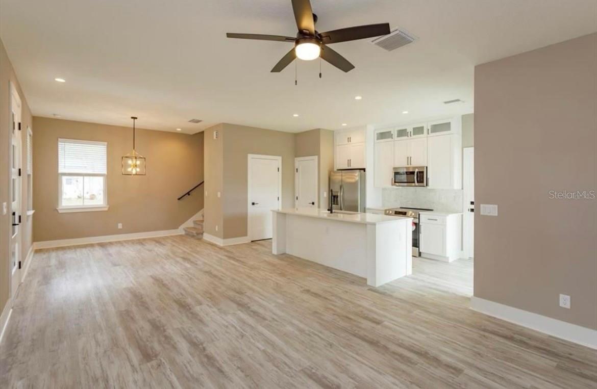 Image 11 of 29 For 1336 Crystal Lake Avenue E