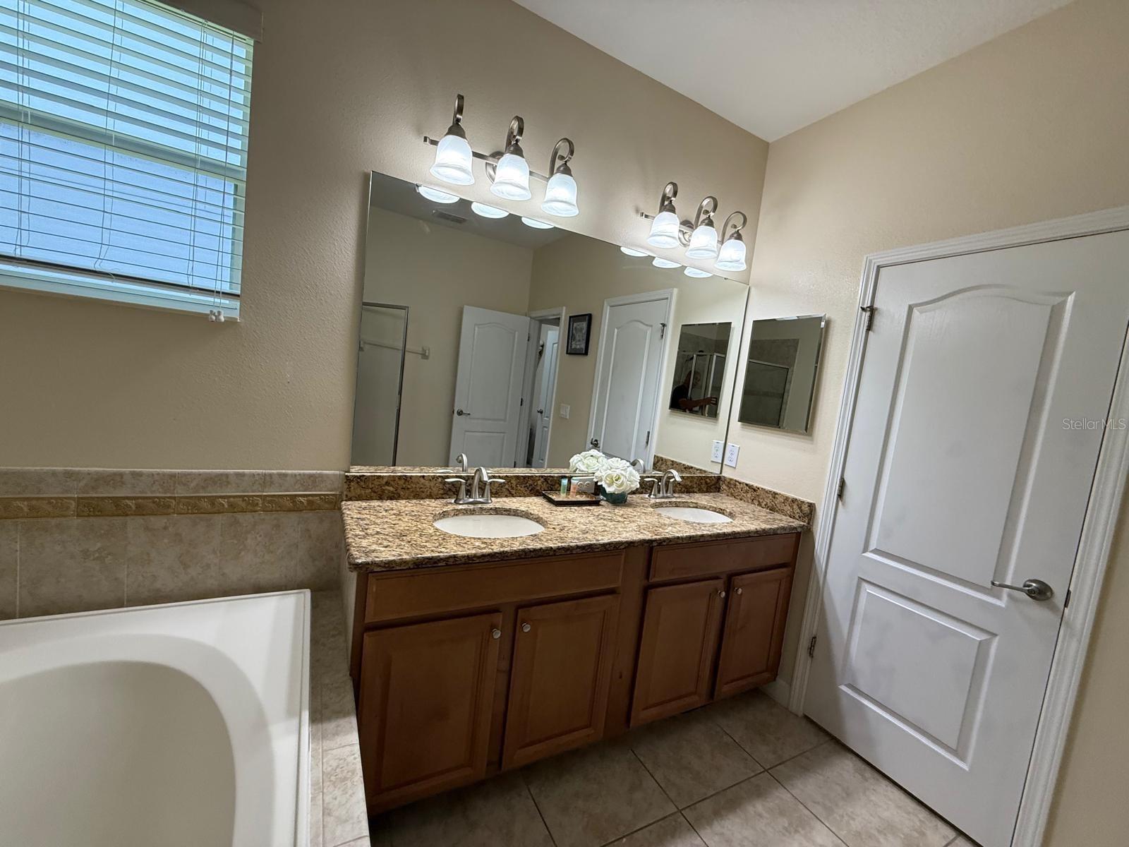 Image 6 of 10 For 2342 Crosston Circle