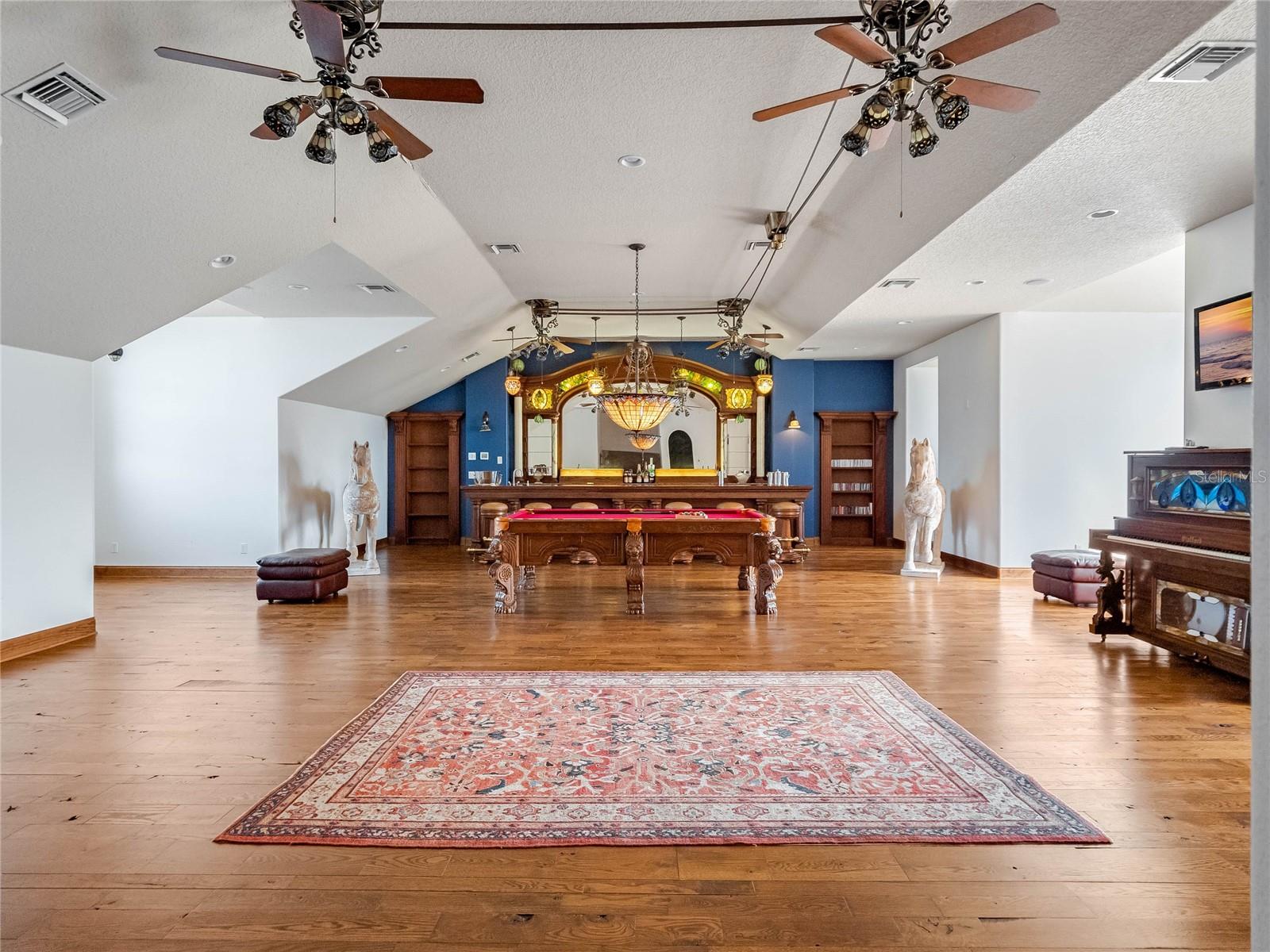 Listing photo id 37 for 10215 Gopher Road