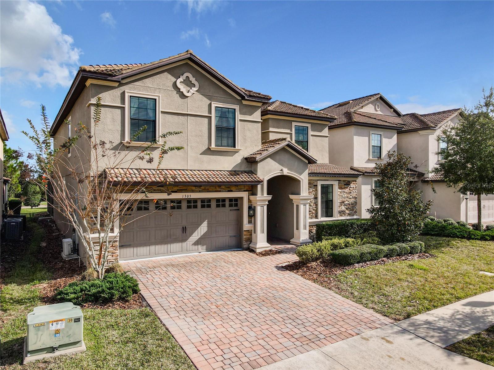 Image 2 of 19 For 1305 Divot Way