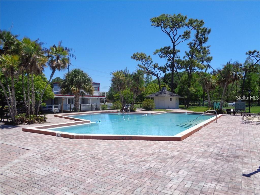 Image 33 of 36 For 5999 Village Circle 990