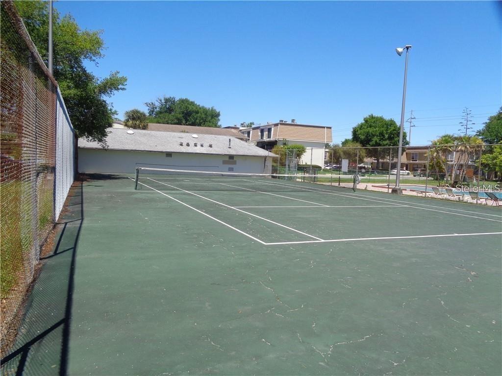 Image 34 of 36 For 5999 Village Circle 990