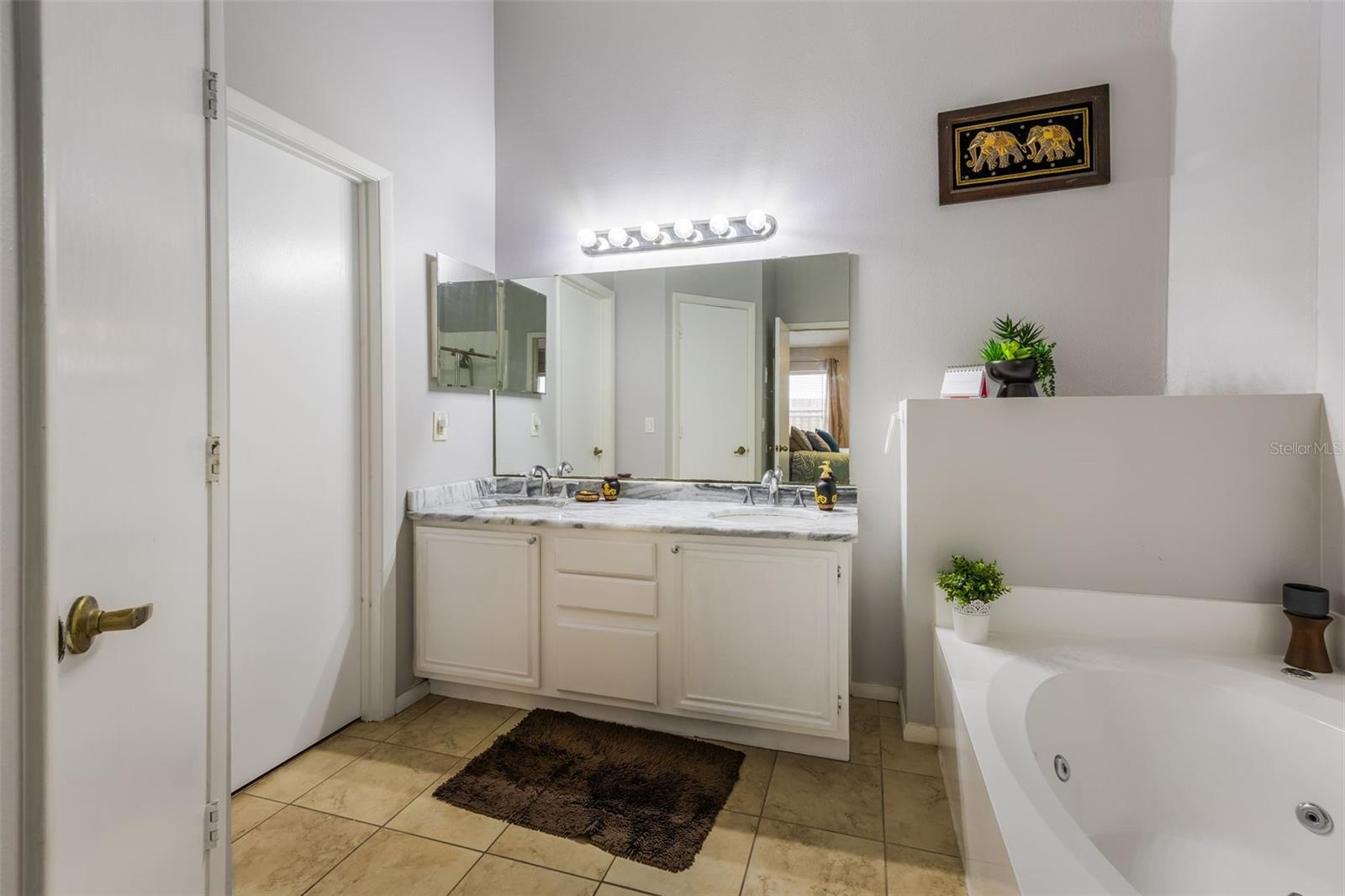 Image 12 of 18 For 2083 Arbor Way Street