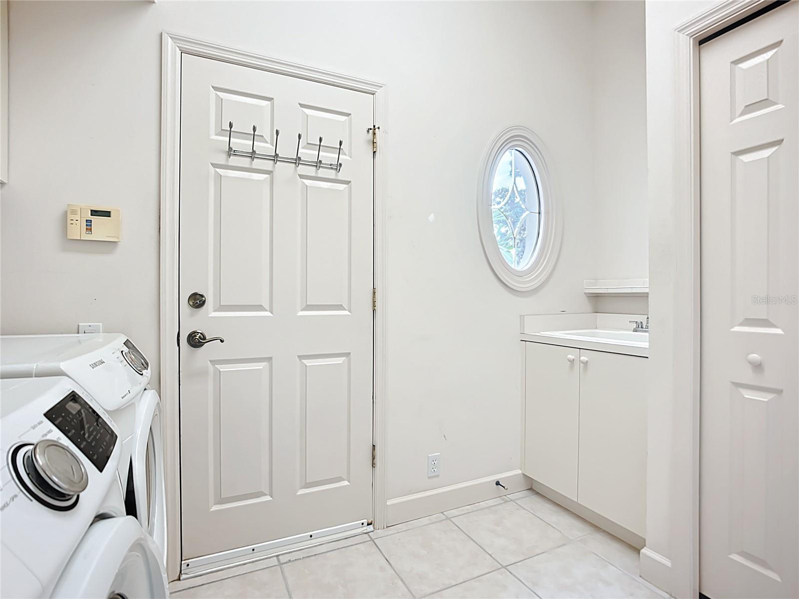 Image 21 of 34 For 9710 53rd Drive E