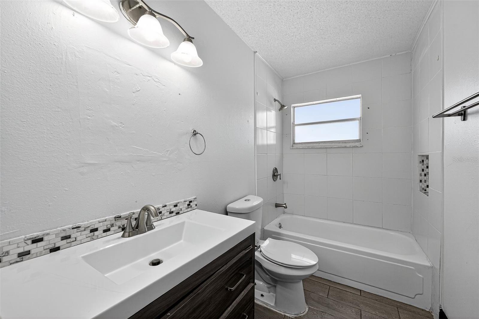 Image 18 of 28 For 4534 Lemans Drive