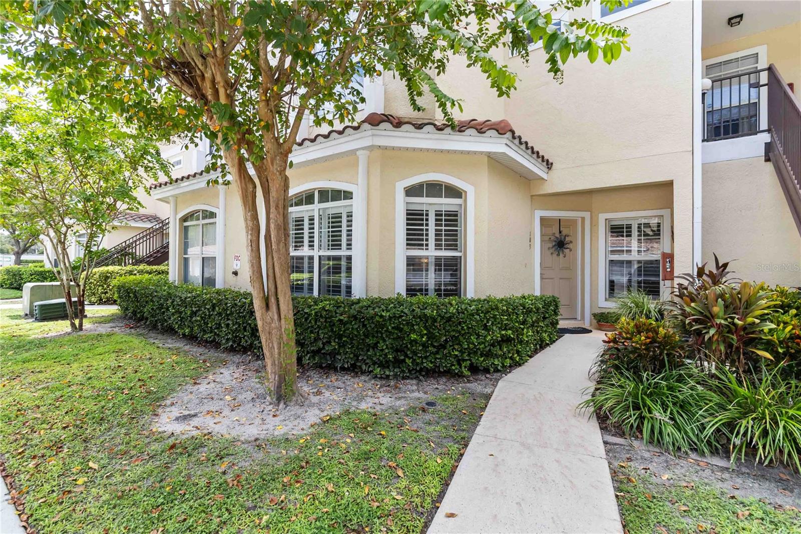 Image 6 of 51 For 980 Mooring Avenue 103